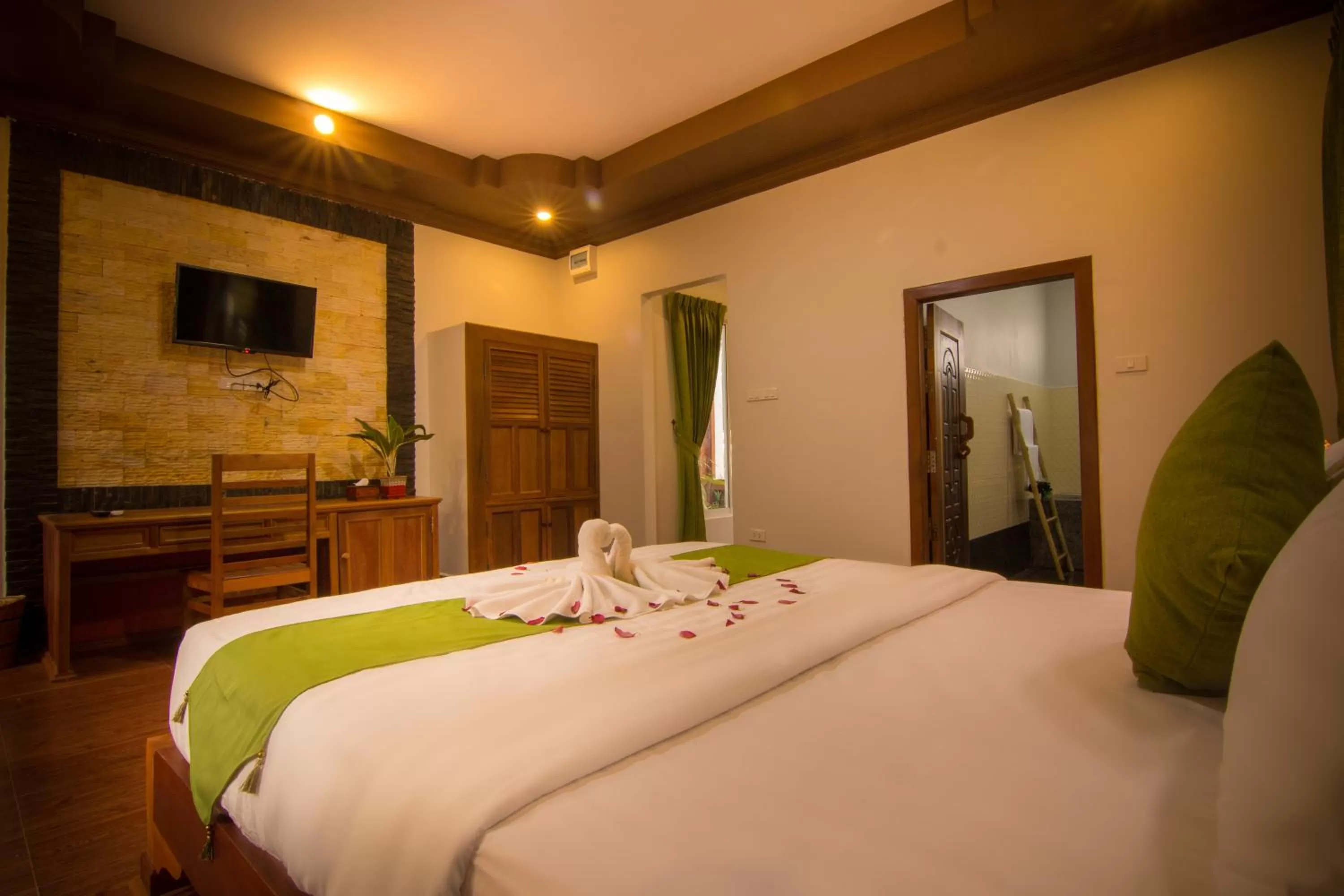 Bed in RaVorn Villa Boutique