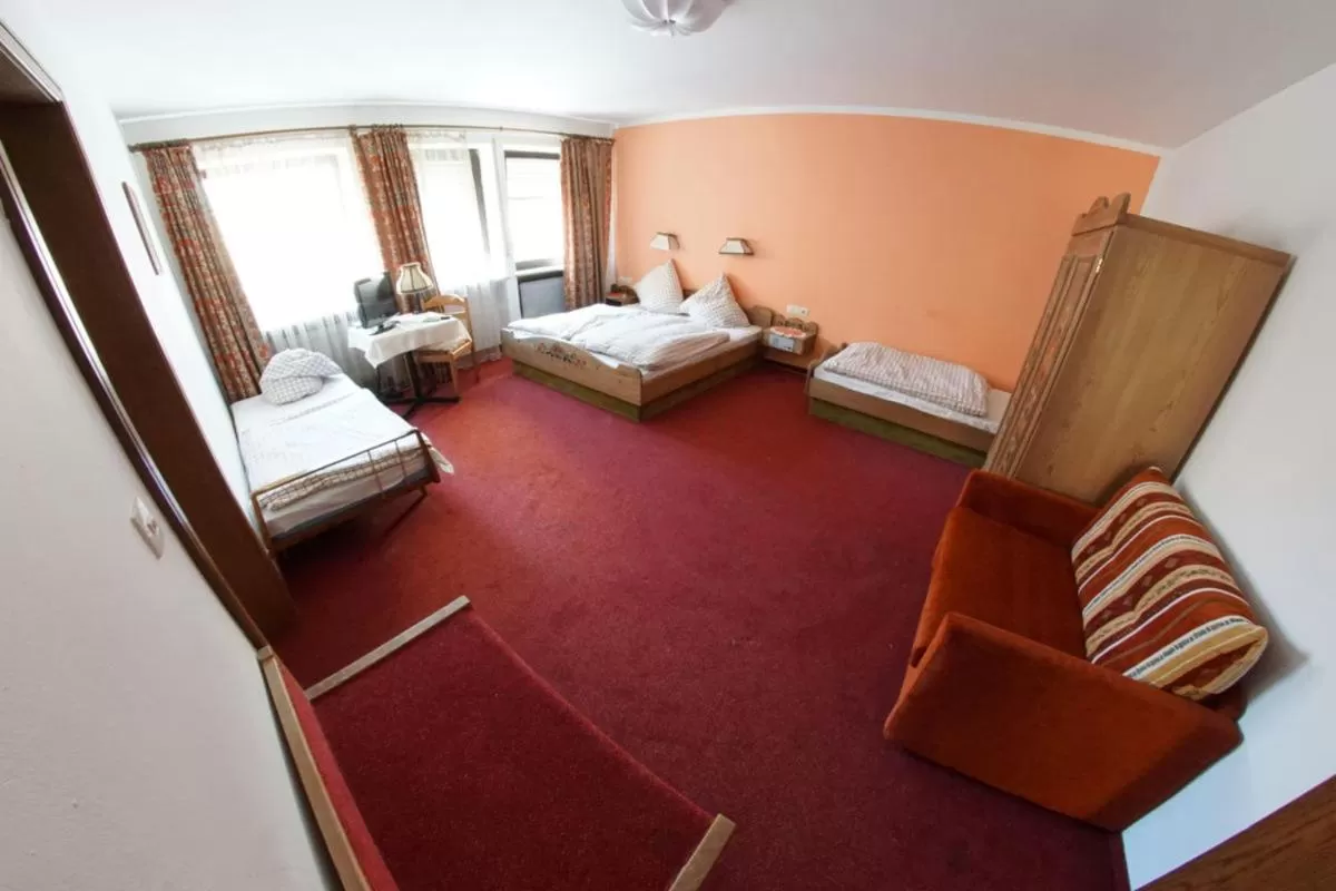 Bed in Hotel-Landgasthof Schuster