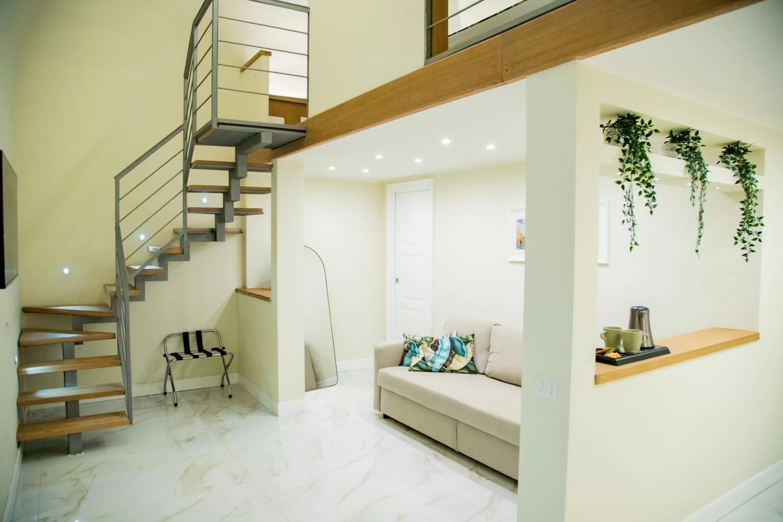 Photo of the whole room in Gentile Suite