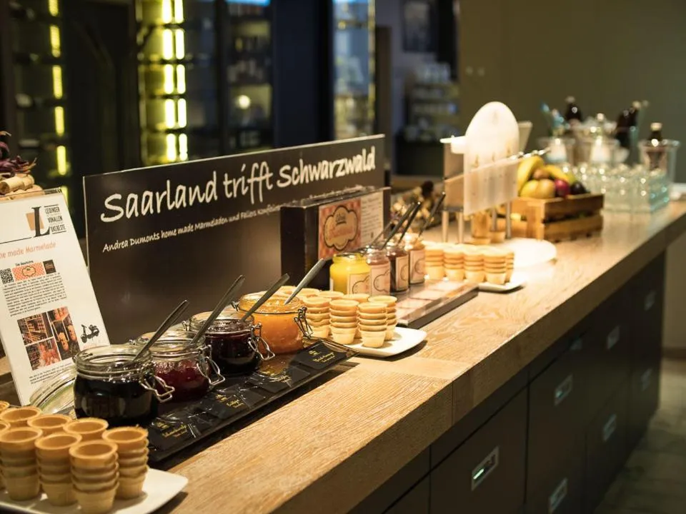 Buffet breakfast in Domicil Leidinger