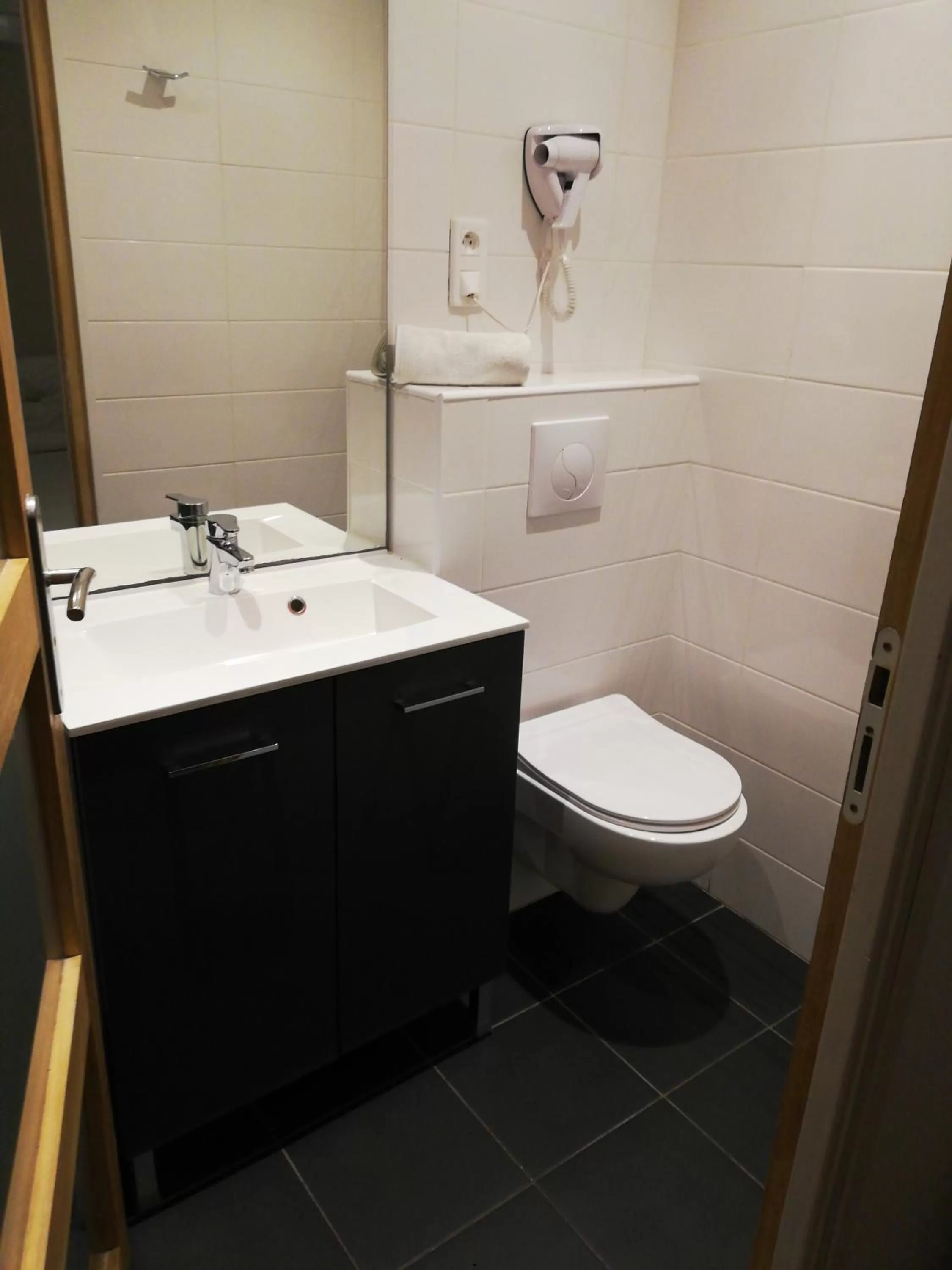 Bathroom in LE PATIO