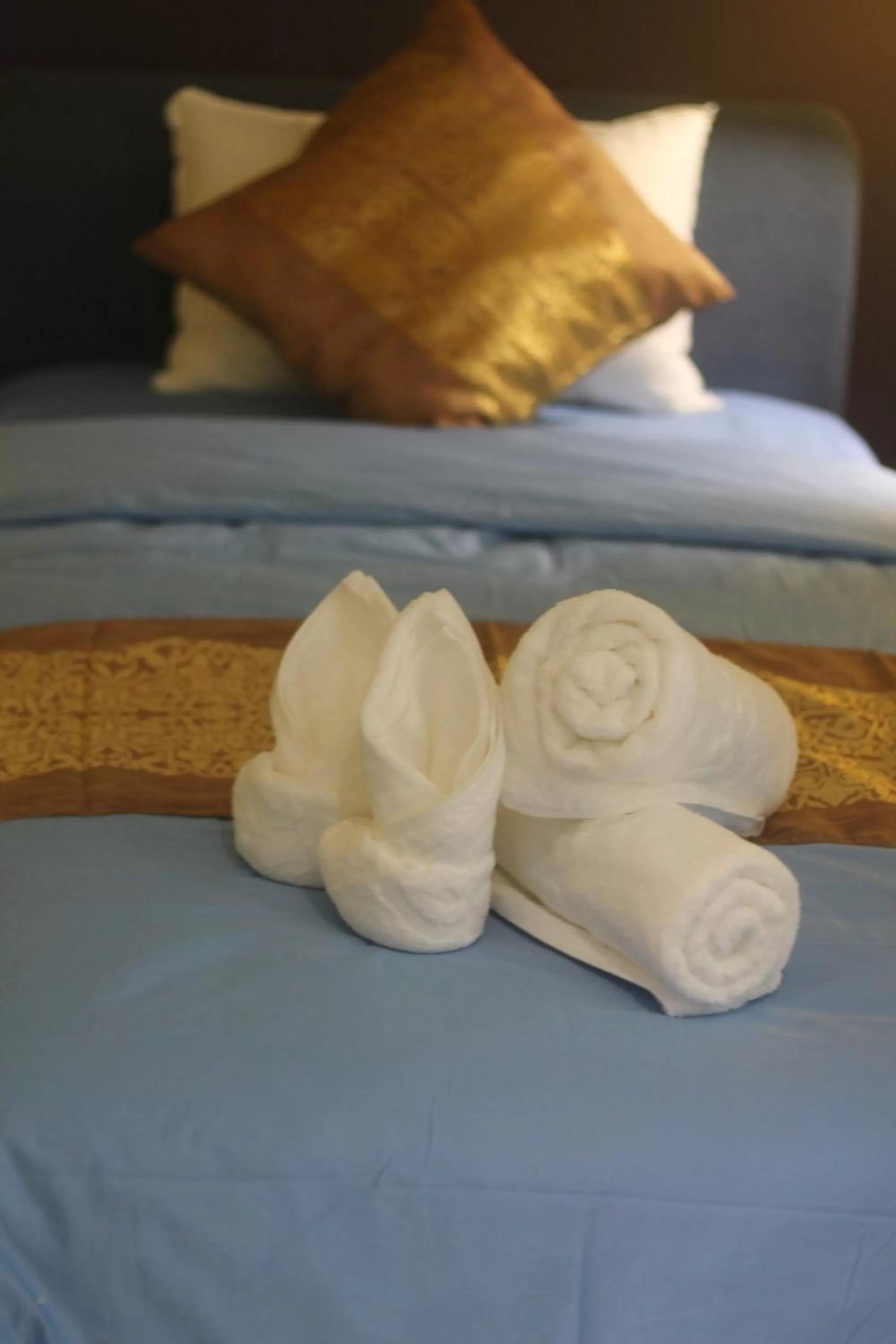 Bedroom, Bed in Benny's City Hotel