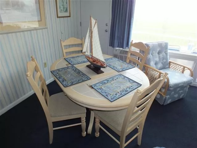 Seating area, Dining Area in Cara Mara Resort