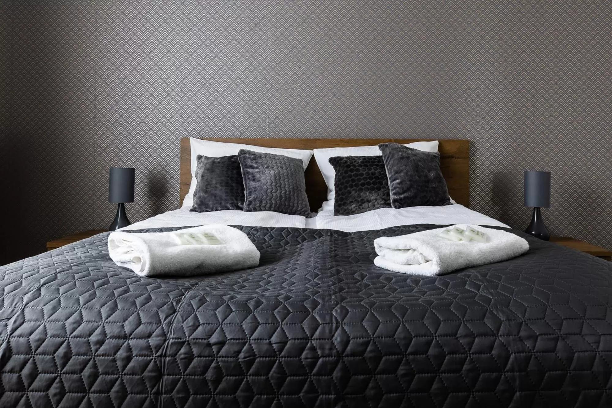 One-Bedroom Apartment in Symphony Modern Tower Apartamenty