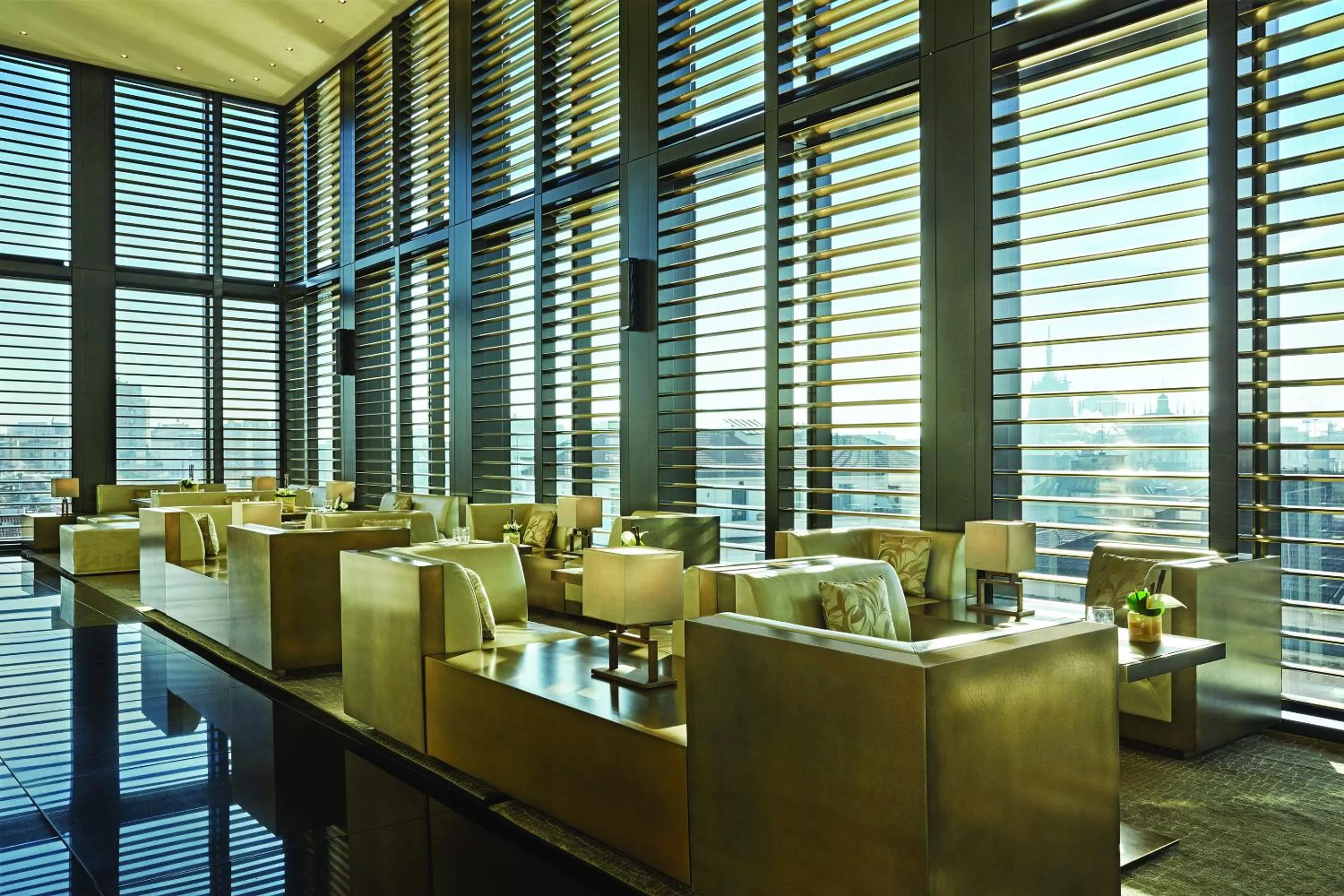Lounge or bar in Armani Hotel Milano