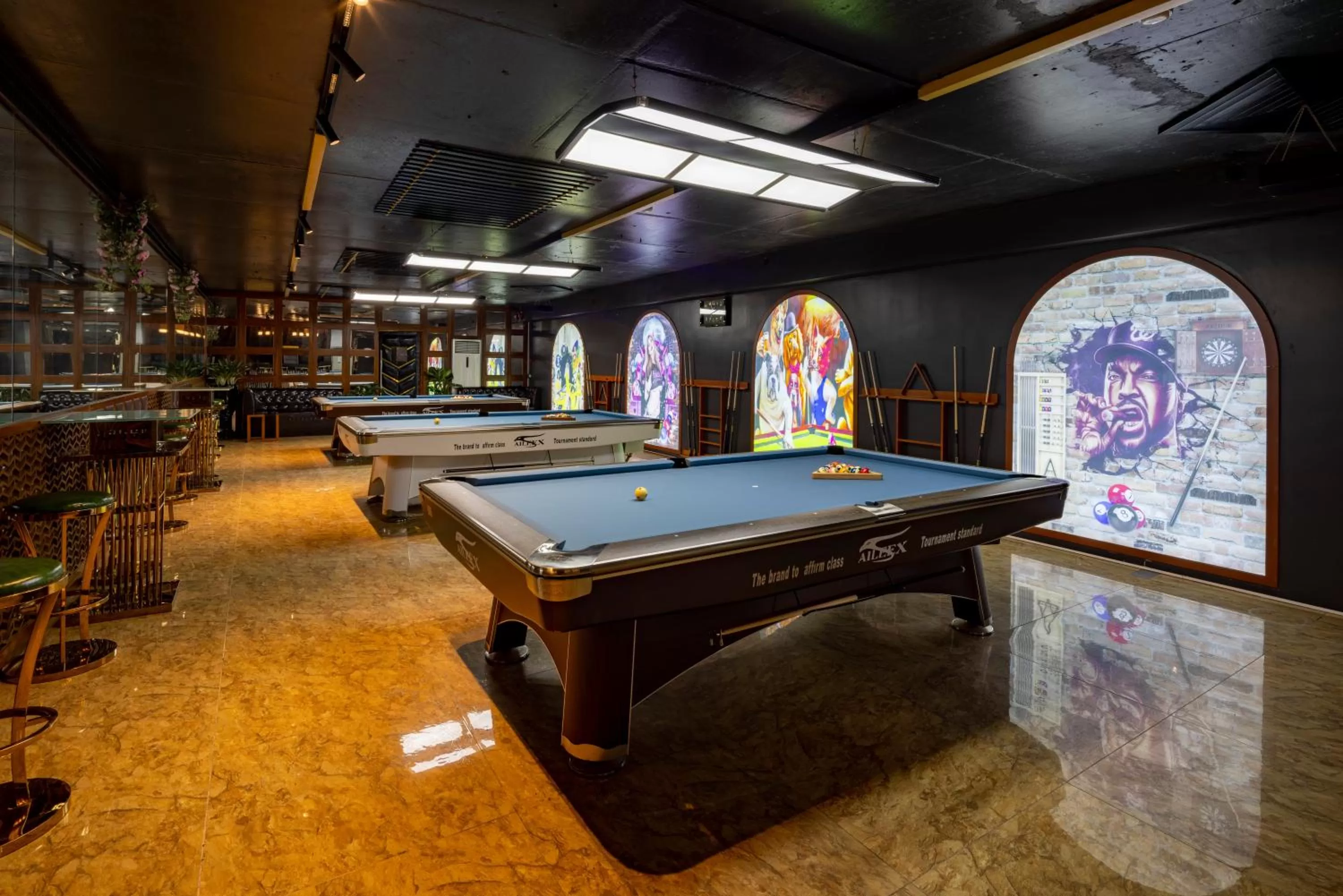 Billiard in Diamond Luxury Hotel