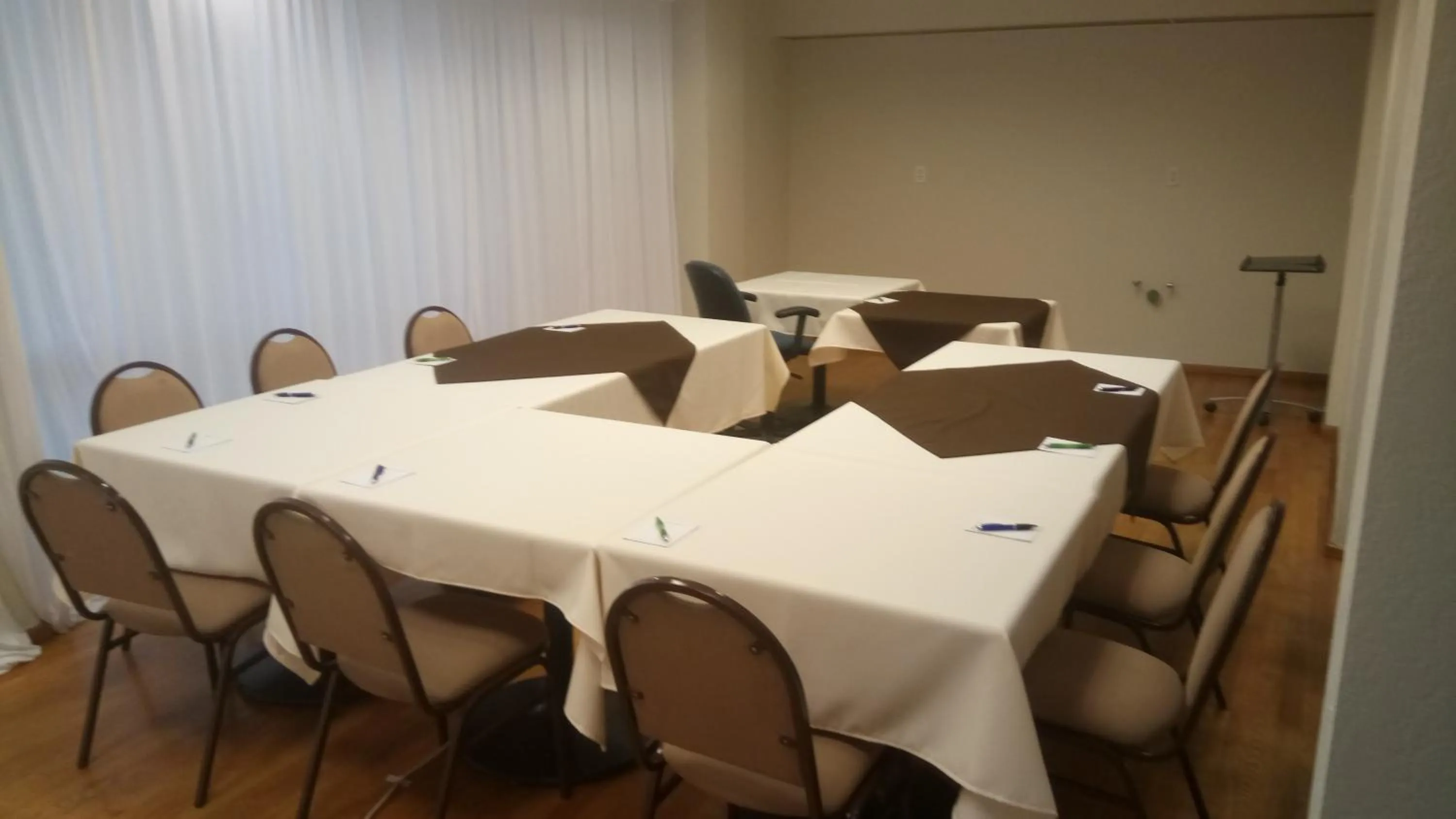 Banquet/Function facilities in R INN de TIJUANA