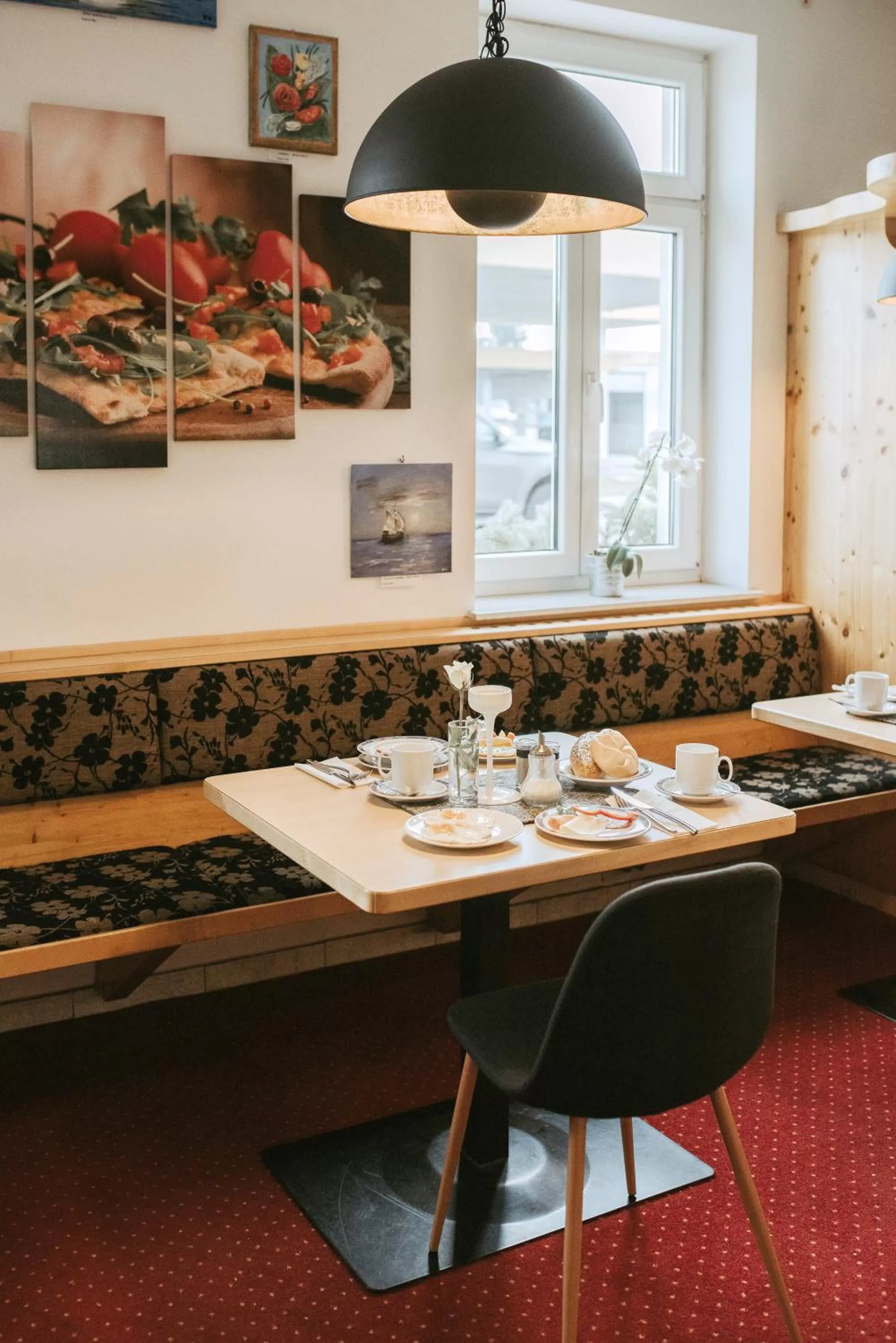 Dining area in Restaurant Gästehaus Feldkirchen