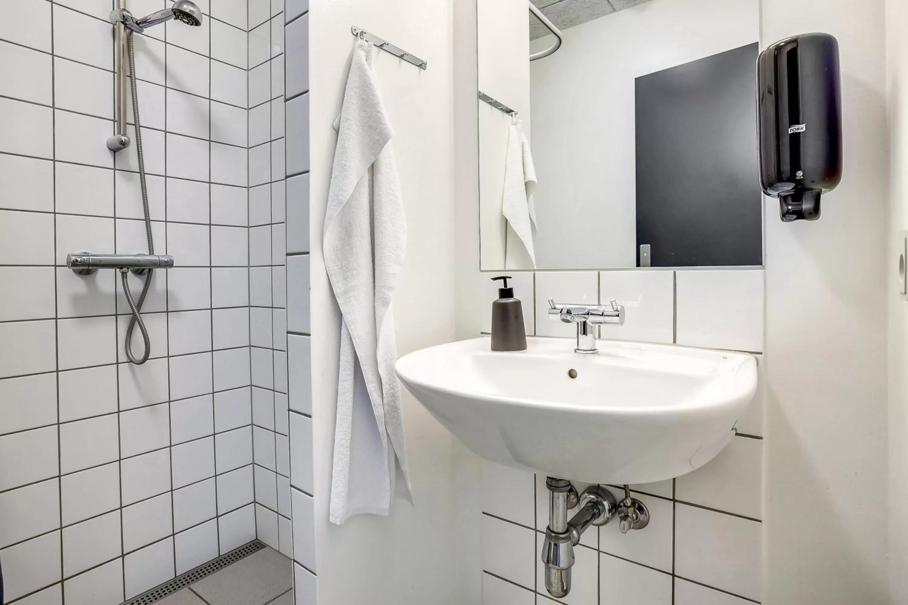 Bathroom in Danhostel Skjern