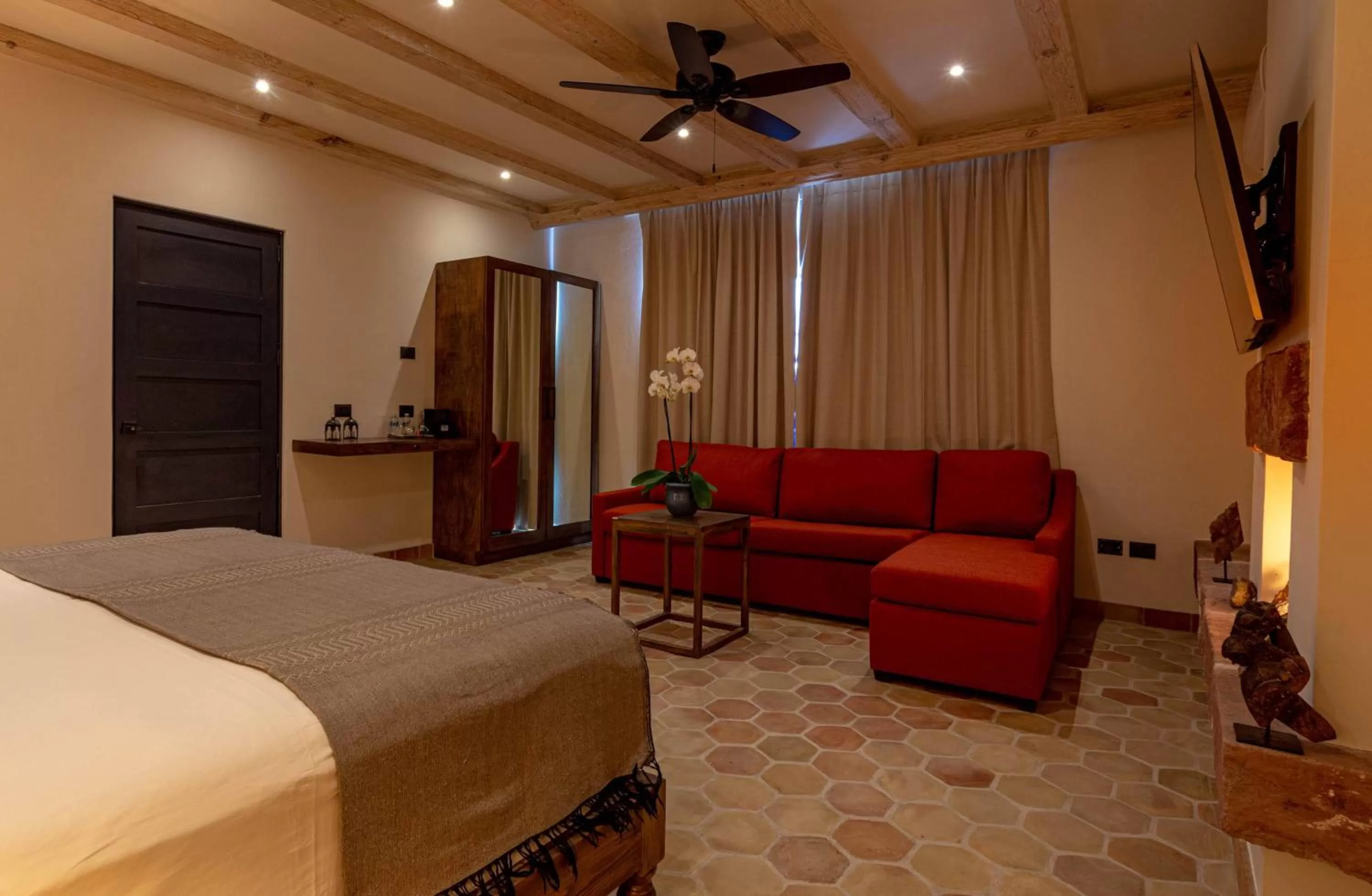 Living room, Bed in Casa 1810 Parque Hotel Boutique