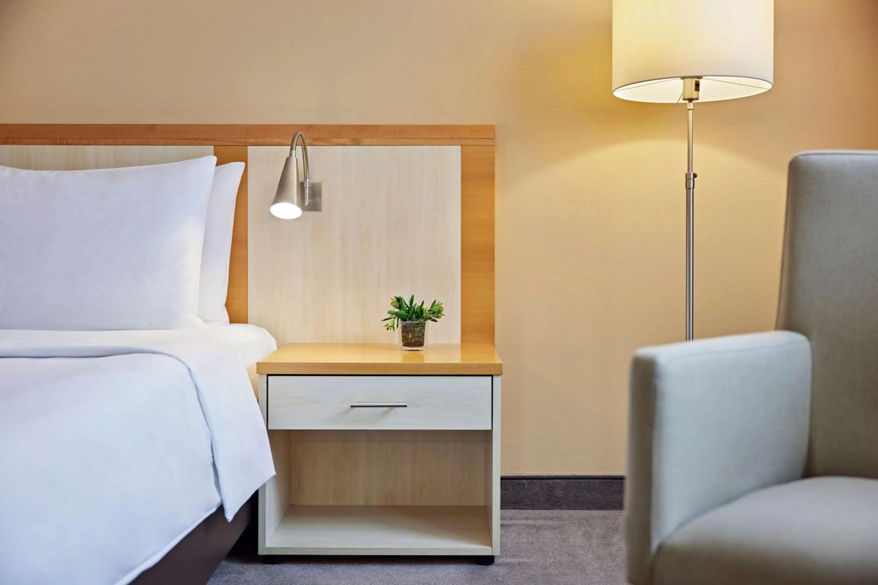 Bedroom, Bed in Lindner Hotel Cologne Am Dom, part of JdV by Hyatt