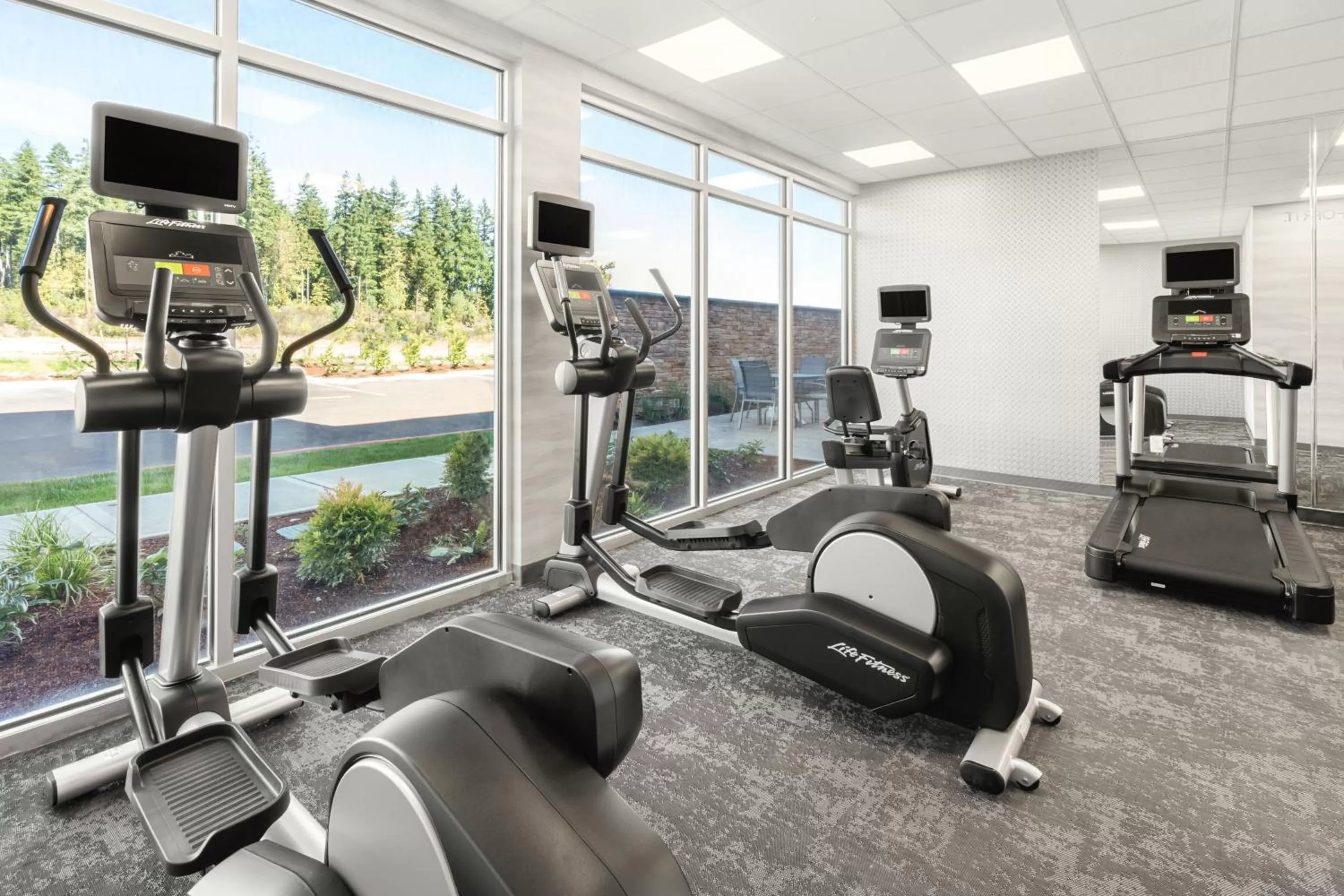 Fitness centre/facilities in Fairfield by Marriott Inn & Suites Seattle Poulsbo