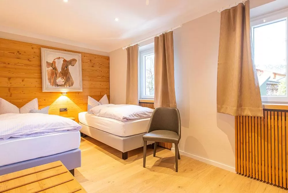 Bedroom, Bed in Hotel Berlin Tegernsee