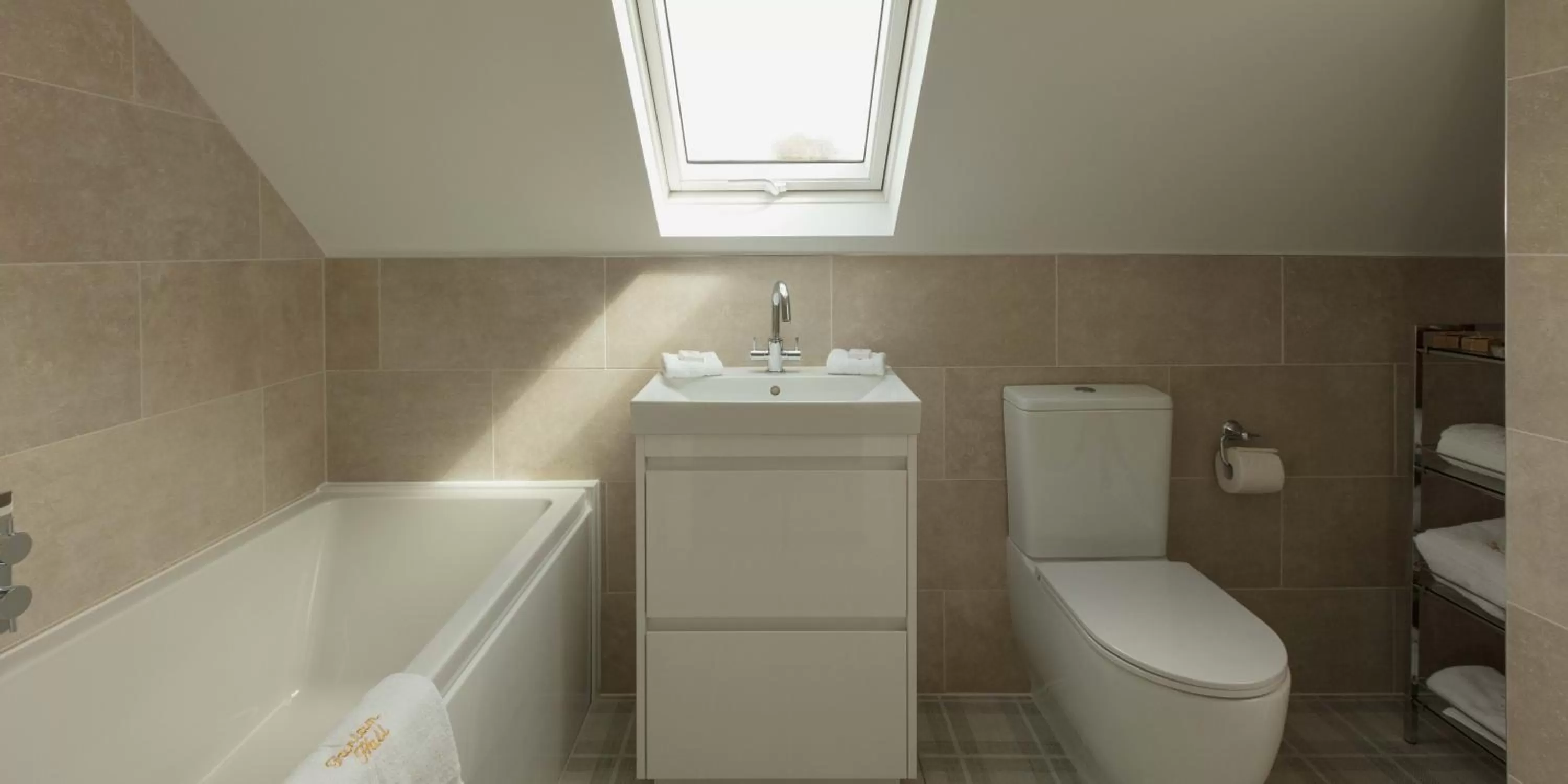 Bathroom in Farlam Hall Hotel & Restaurant