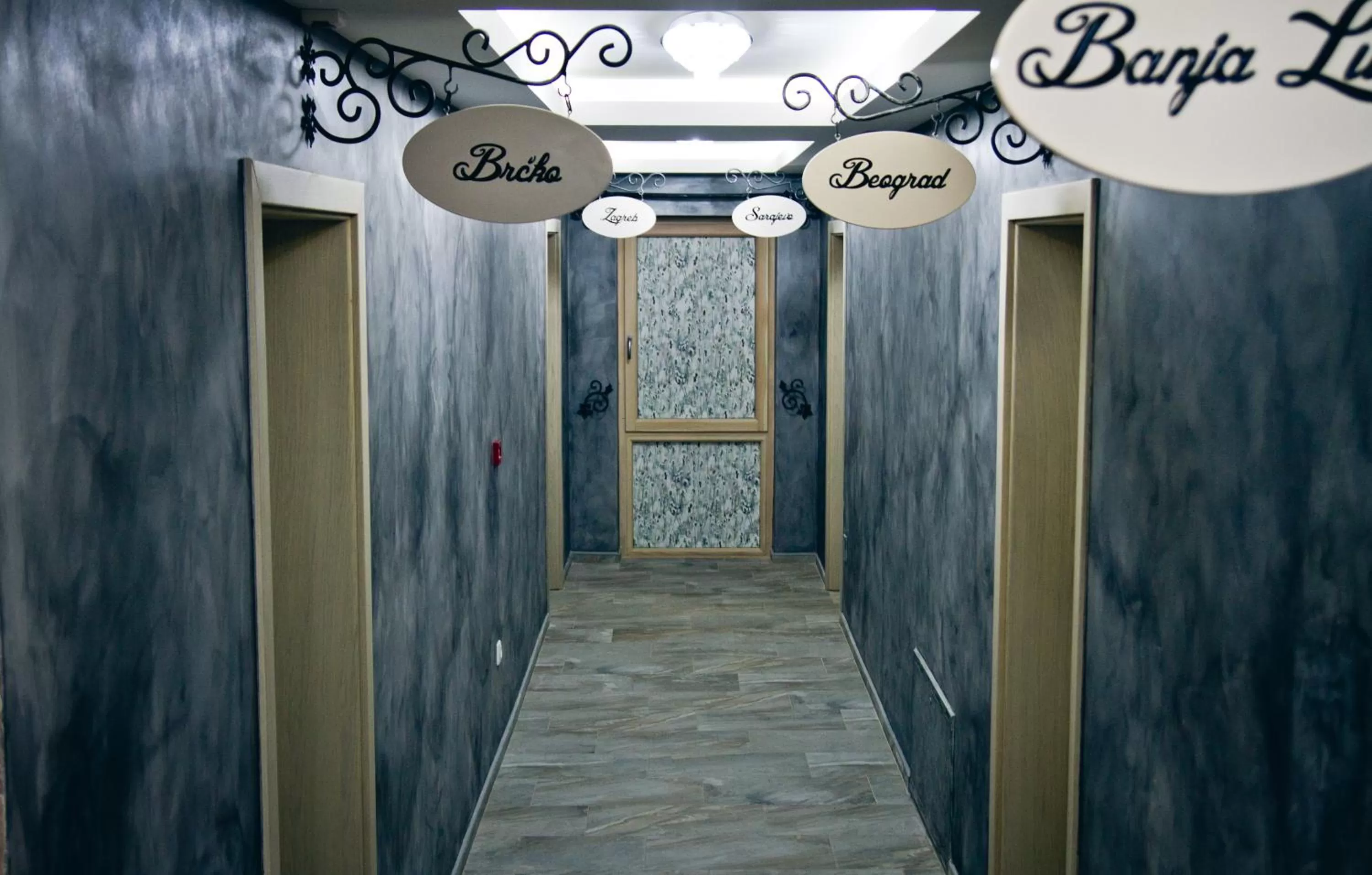 Decorative detail in Hotel Bakarni Lonac