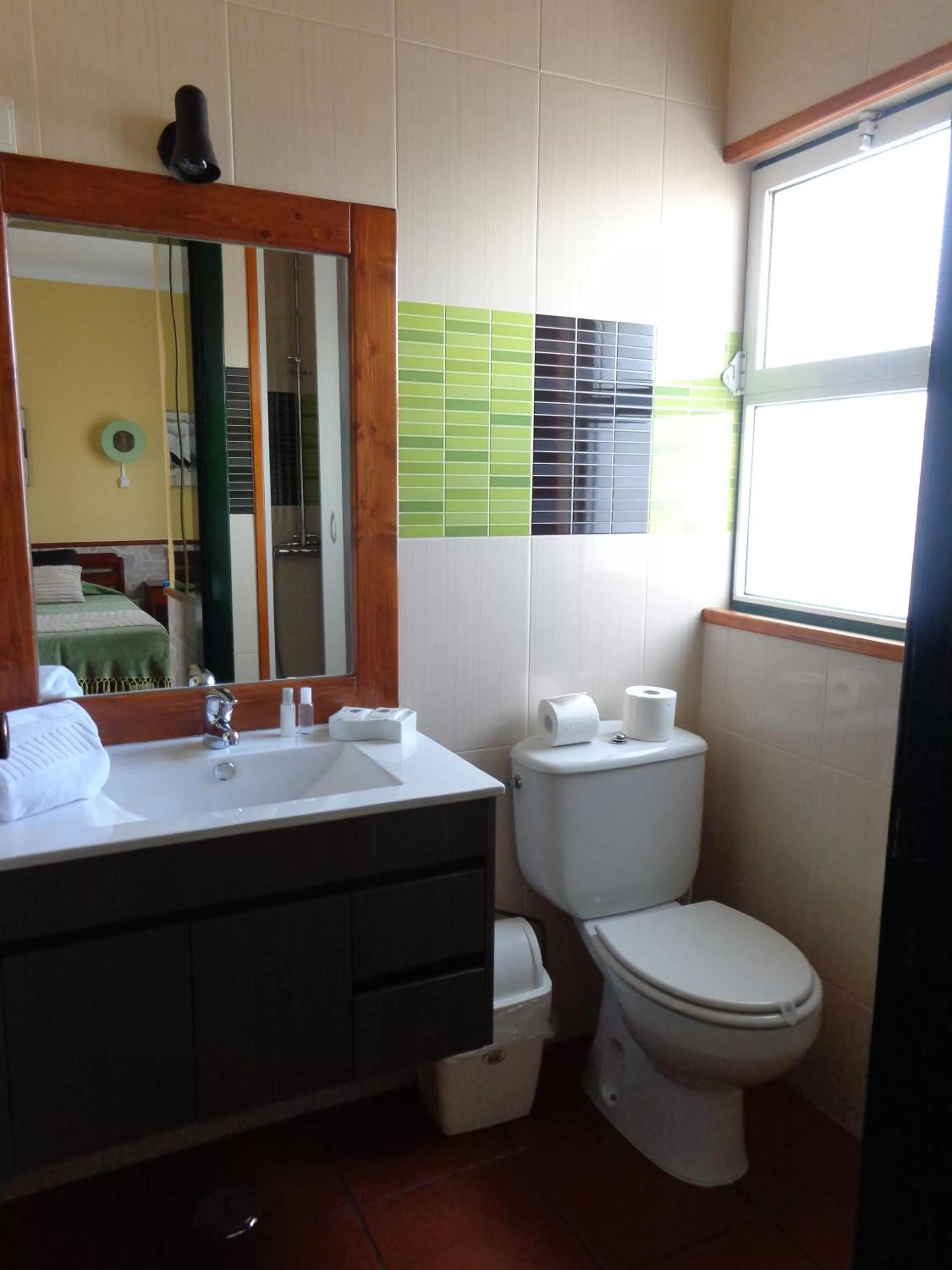 Shower in Rosa dos Ventos