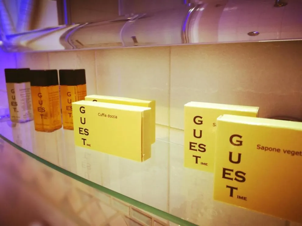 Bathroom in Hotel Royal