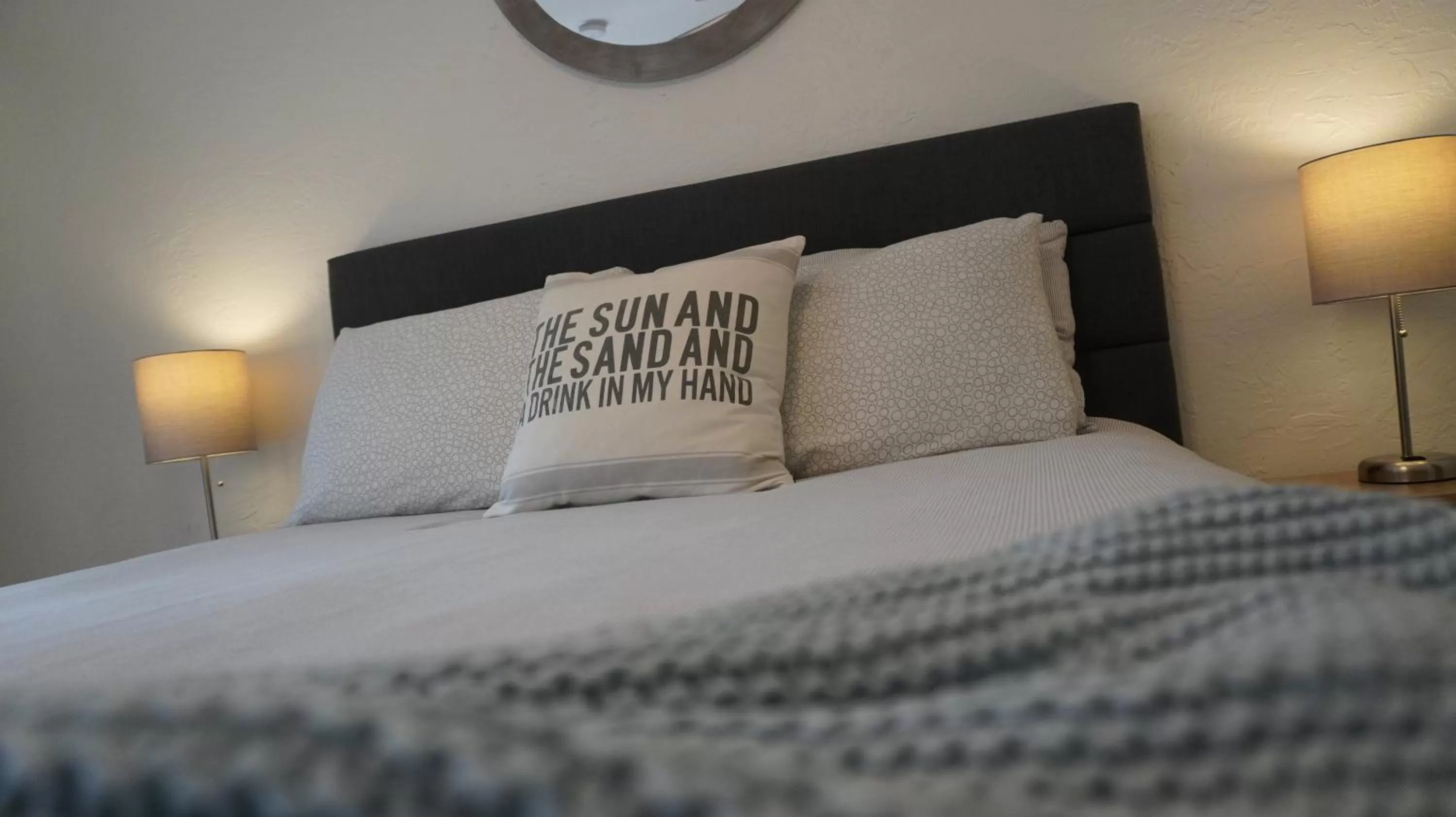 Bed in 4145 By The Sea Inn & Suites