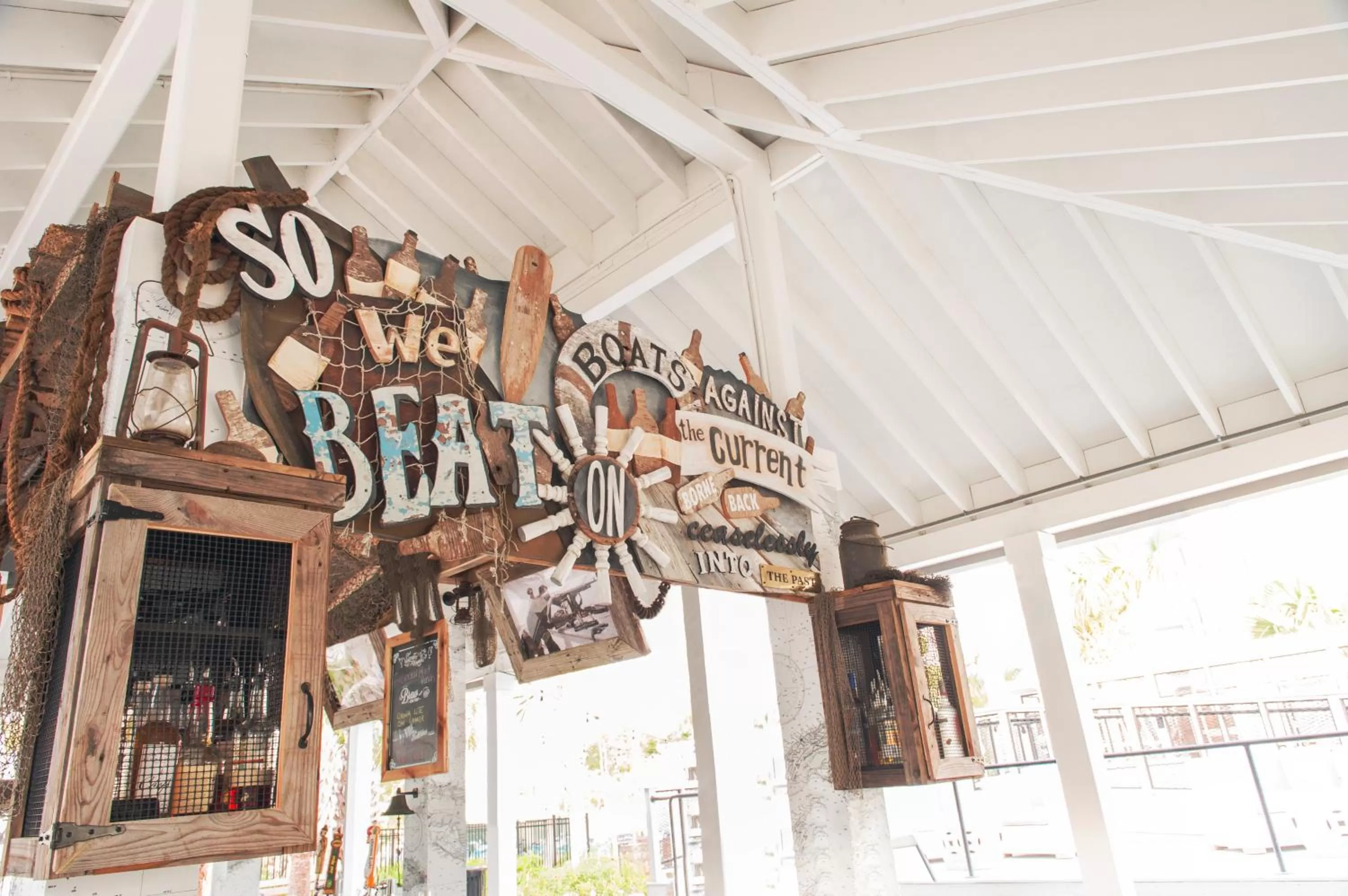 Lounge or bar in The Gates Hotel Key West