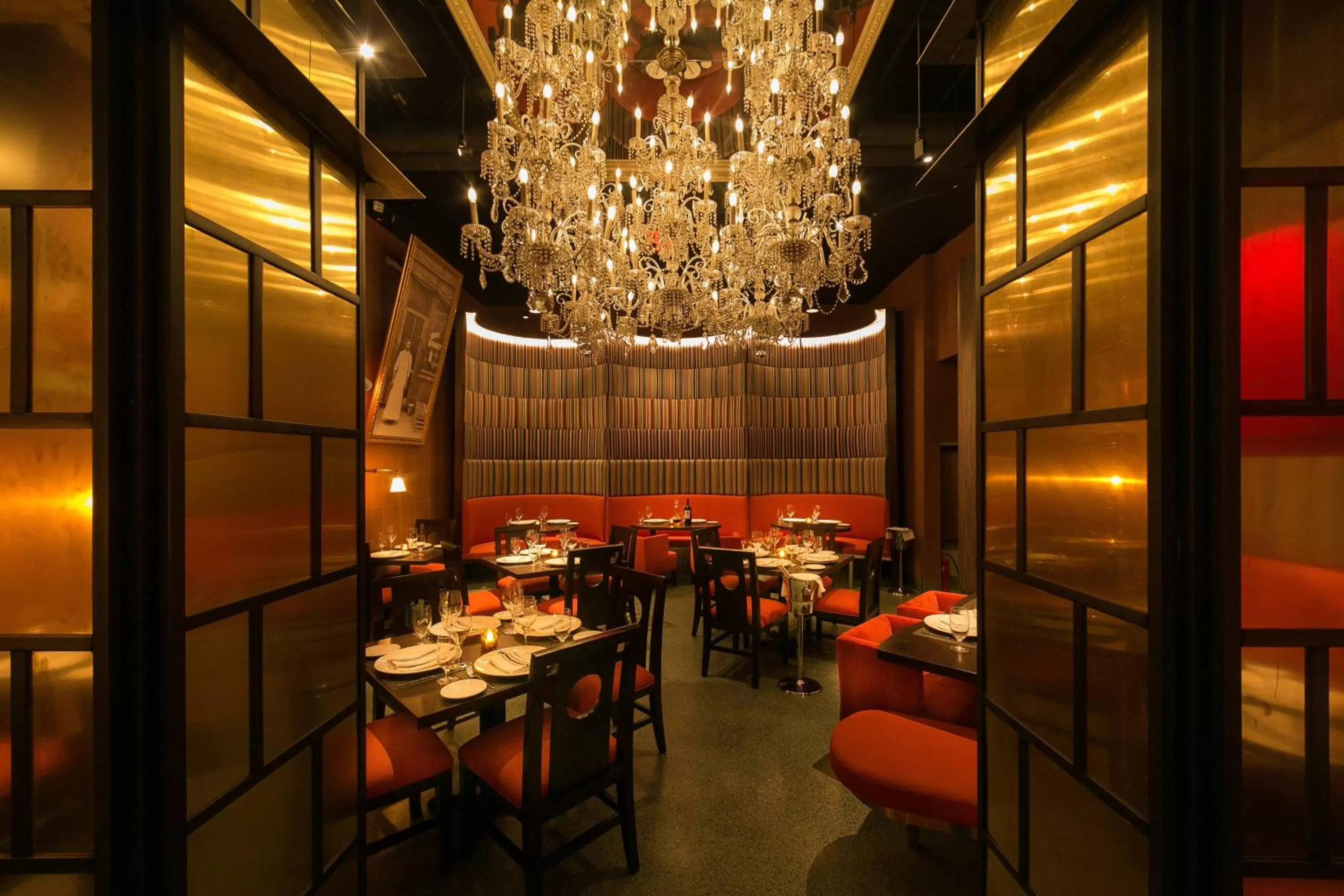 Food and drinks in New Yorker by Lotte Hotels