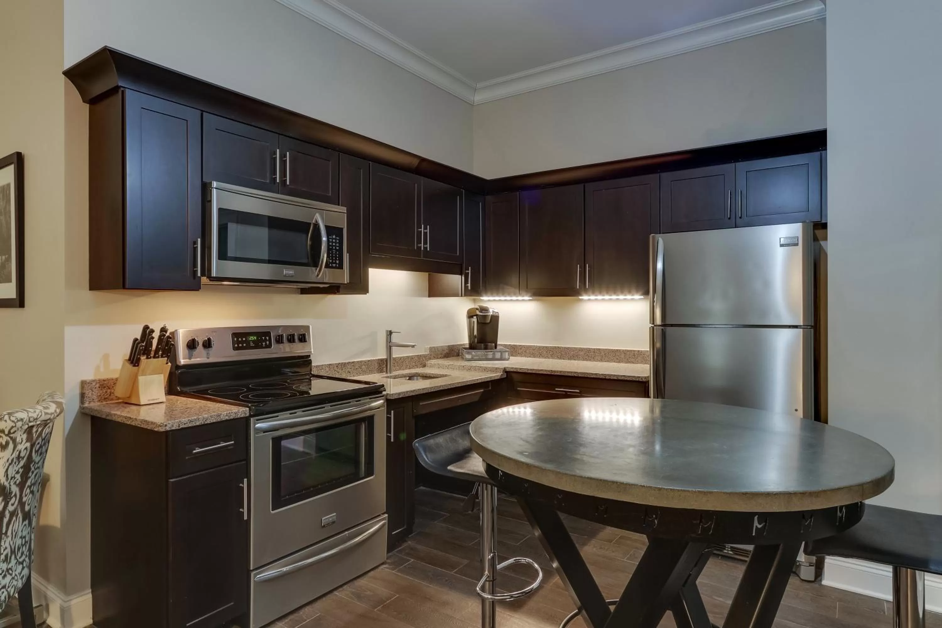 Kitchen or kitchenette in The Mantissa Hotel