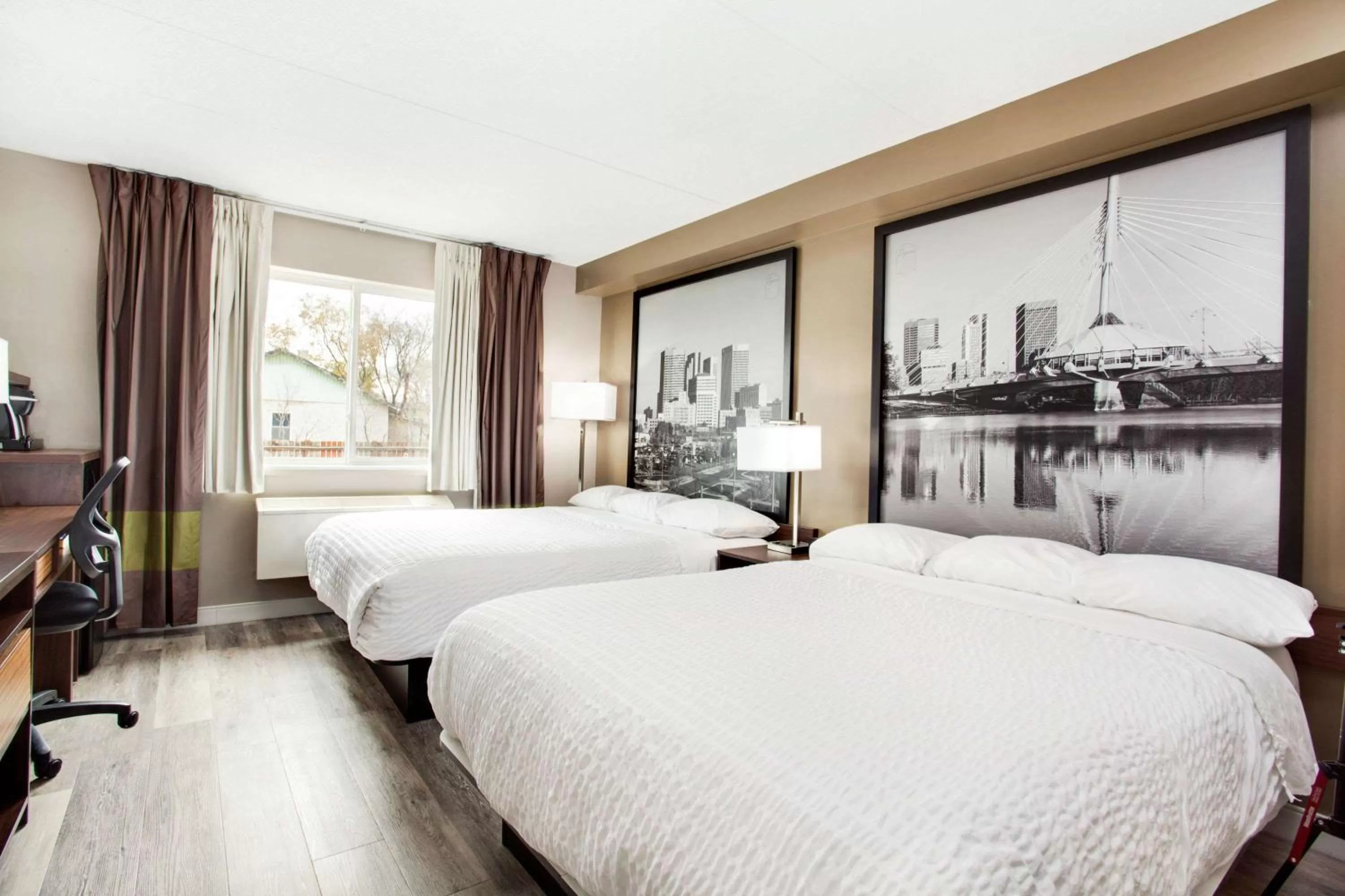 Photo of the whole room, Bed in Super 8 by Wyndham Winnipeg West