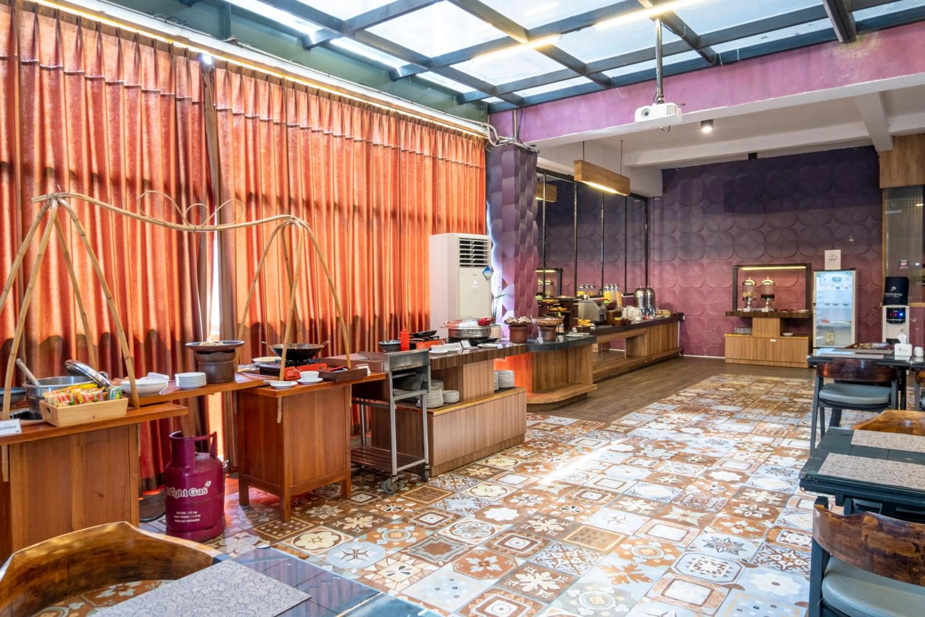 Premiere Hotel Tegal