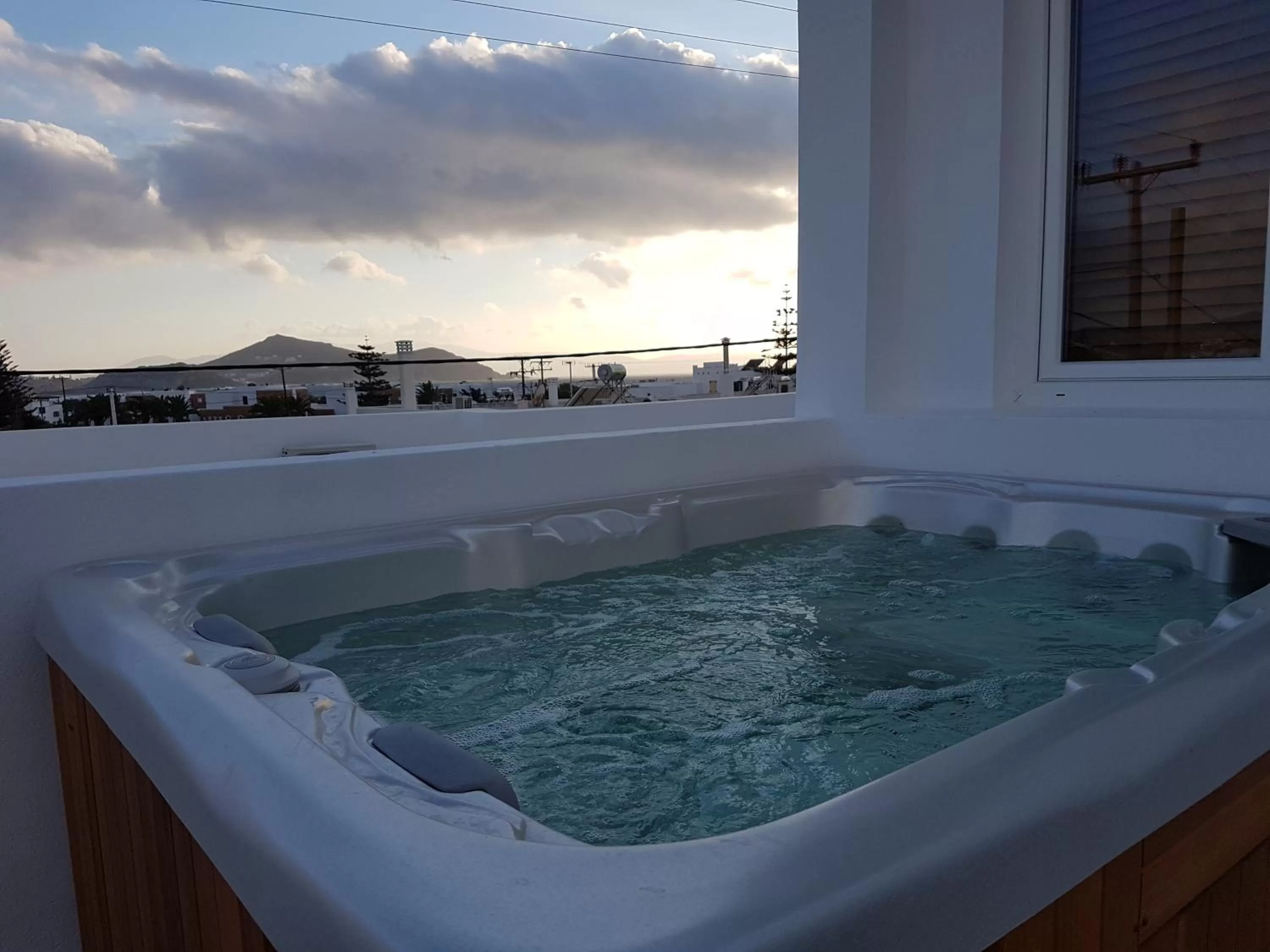 Hot Tub in Polis of Naxos