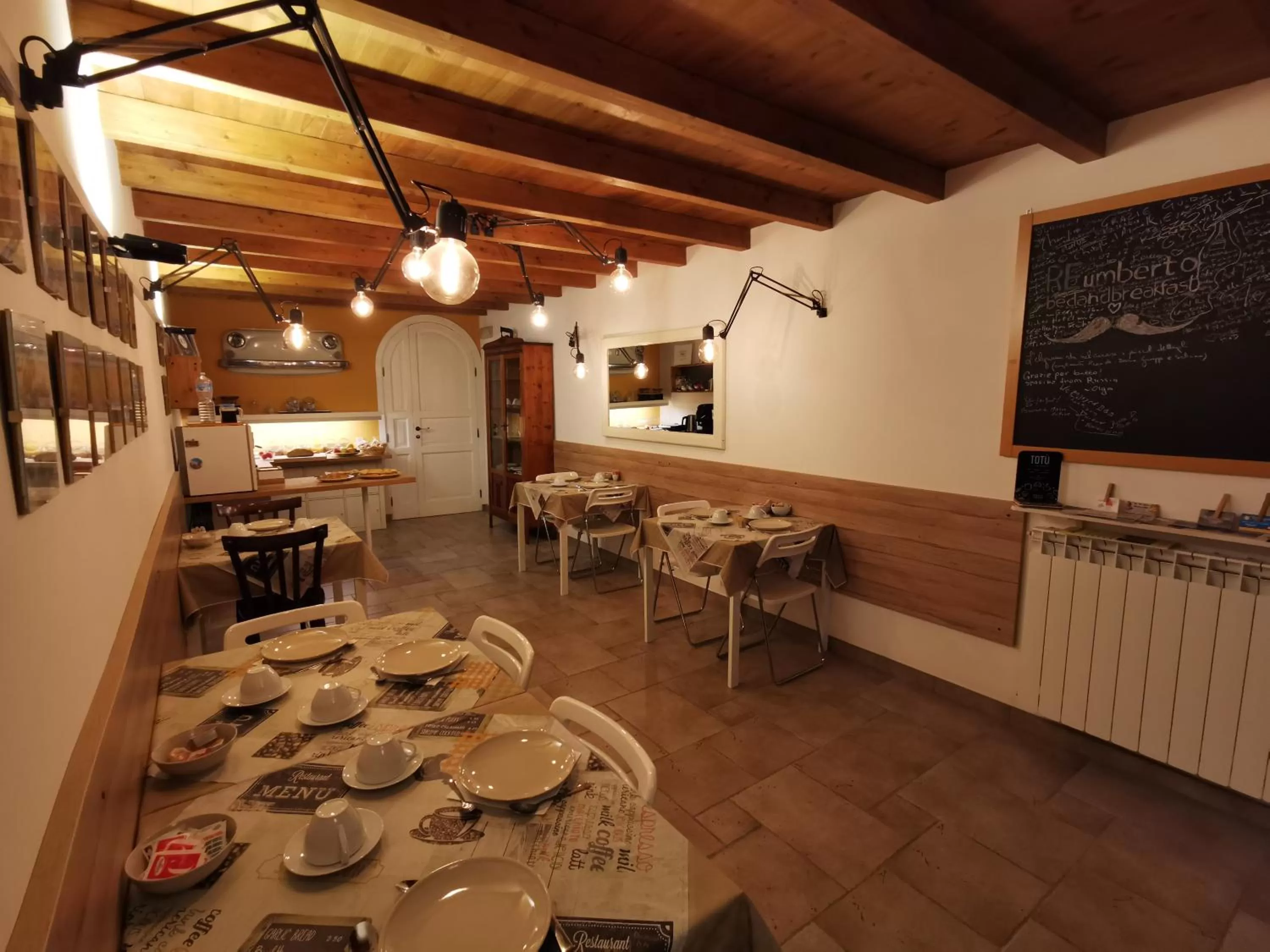 Food and drinks in B&B Re Umberto