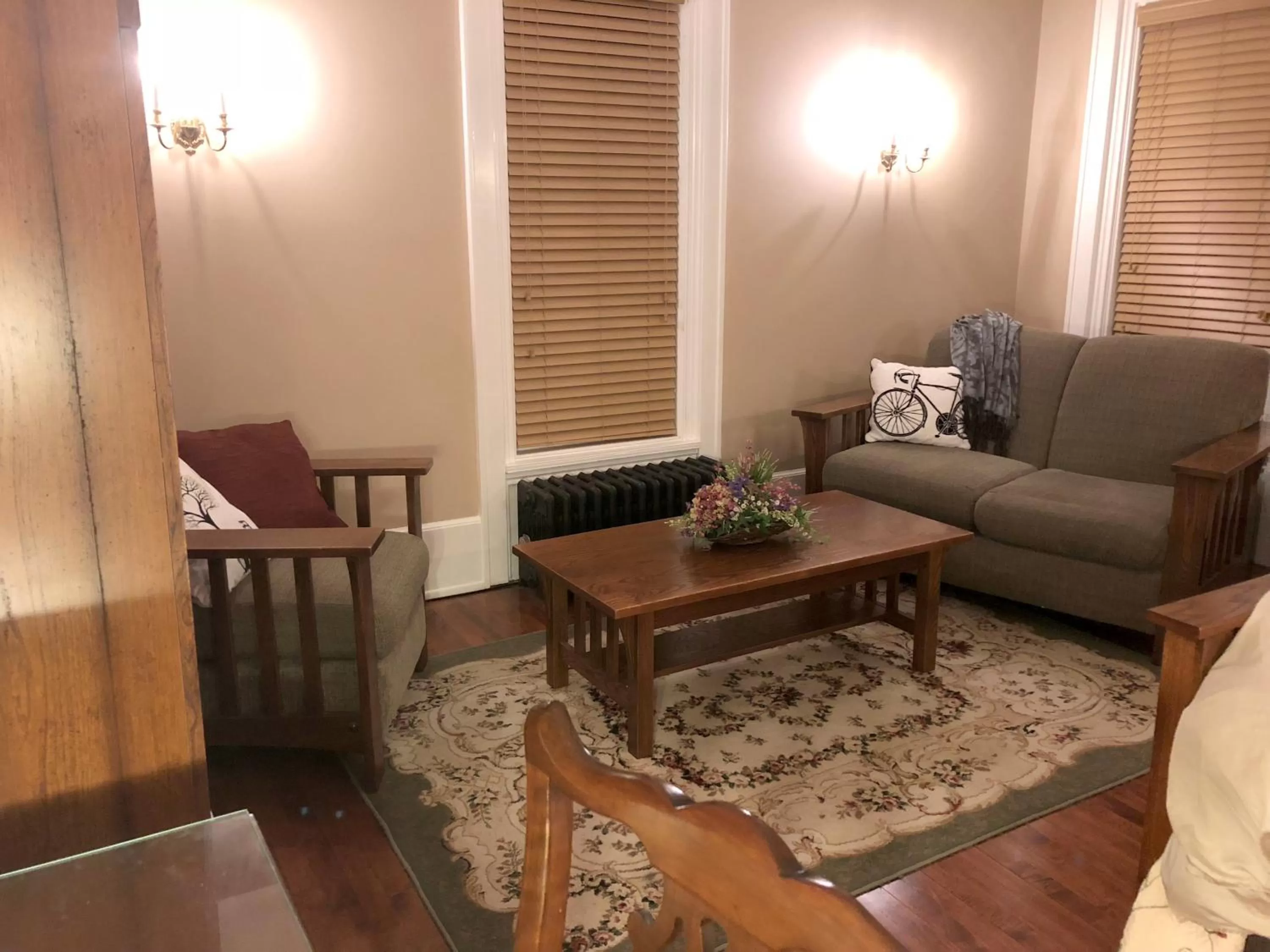 Seating Area in The Parsonage Inn B&B