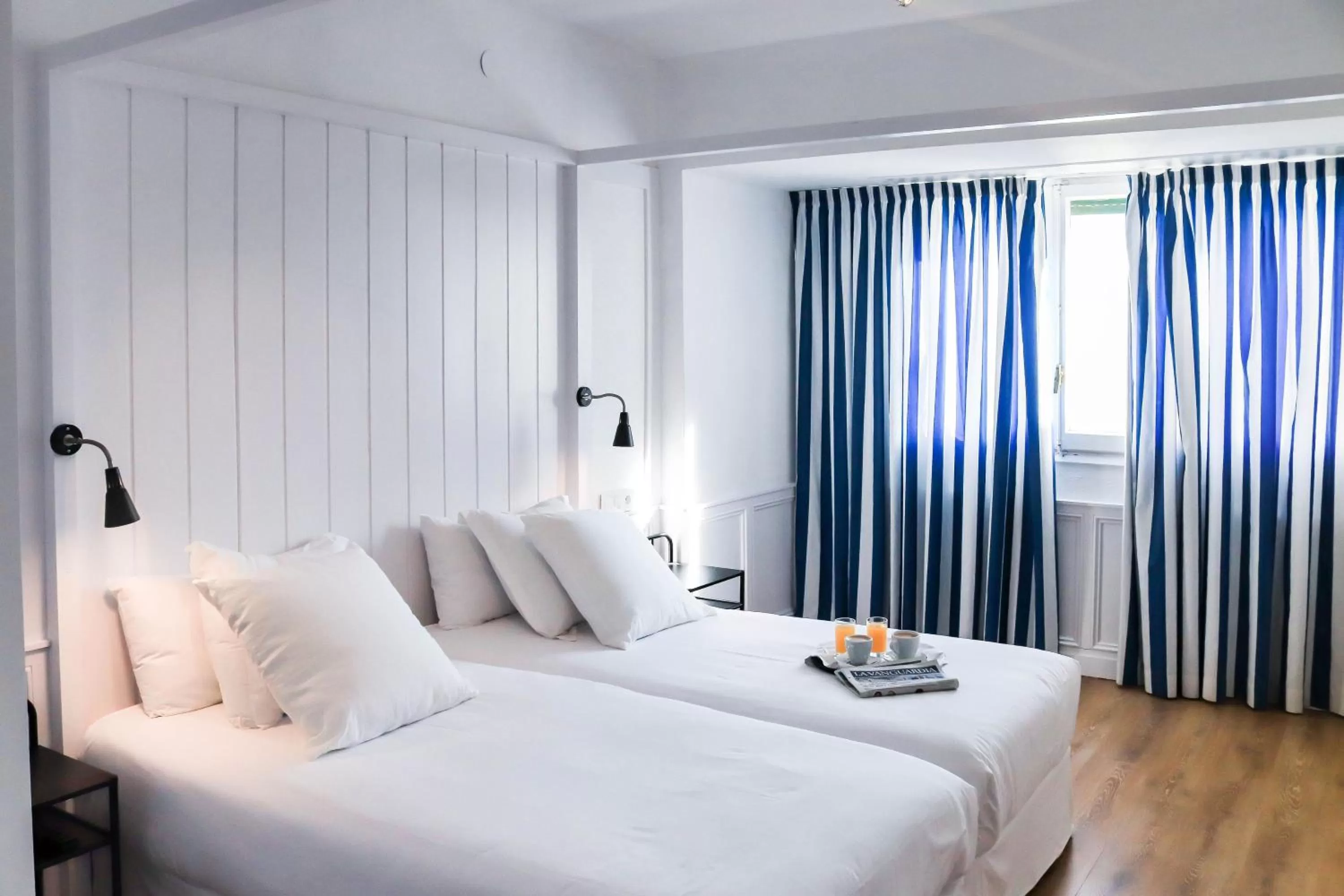 Bed in Hotel & Restaurant Marina Palamós