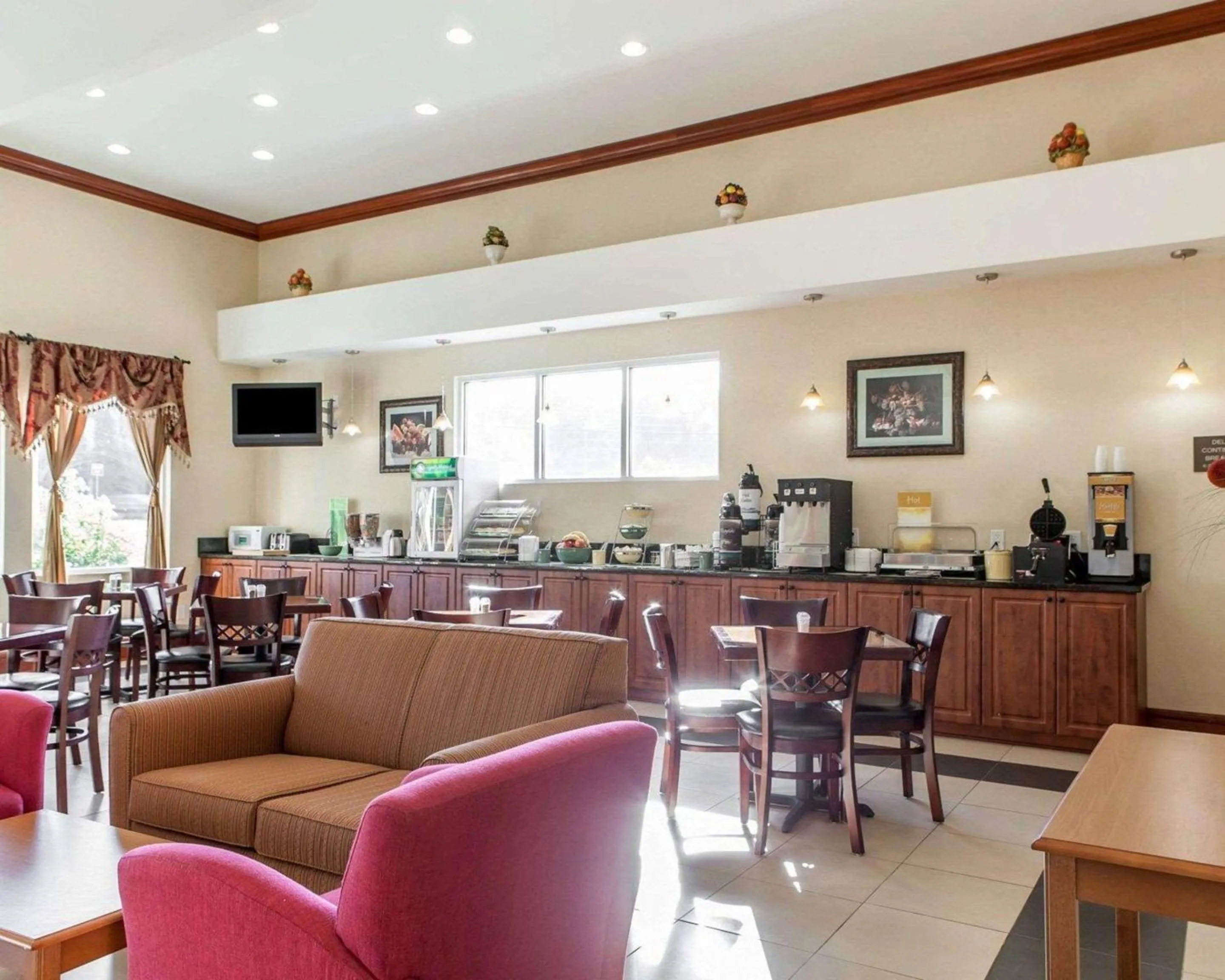 Restaurant/places to eat in Quality Inn & Suites Cartersville North