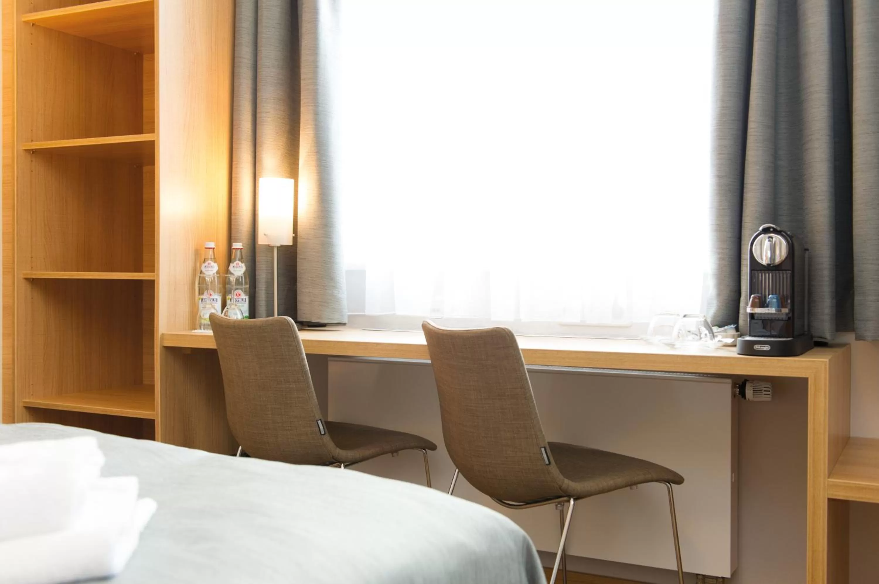 Decorative detail, Bed in Hotel & Gasthaus DAS RÖHRL Straubing