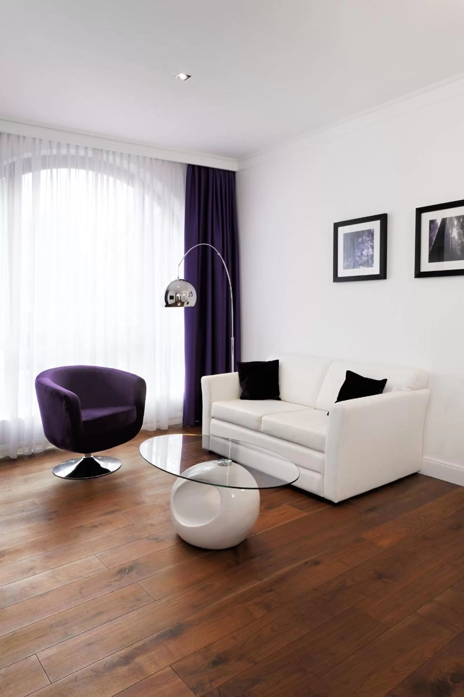 Living room in Central Hotel