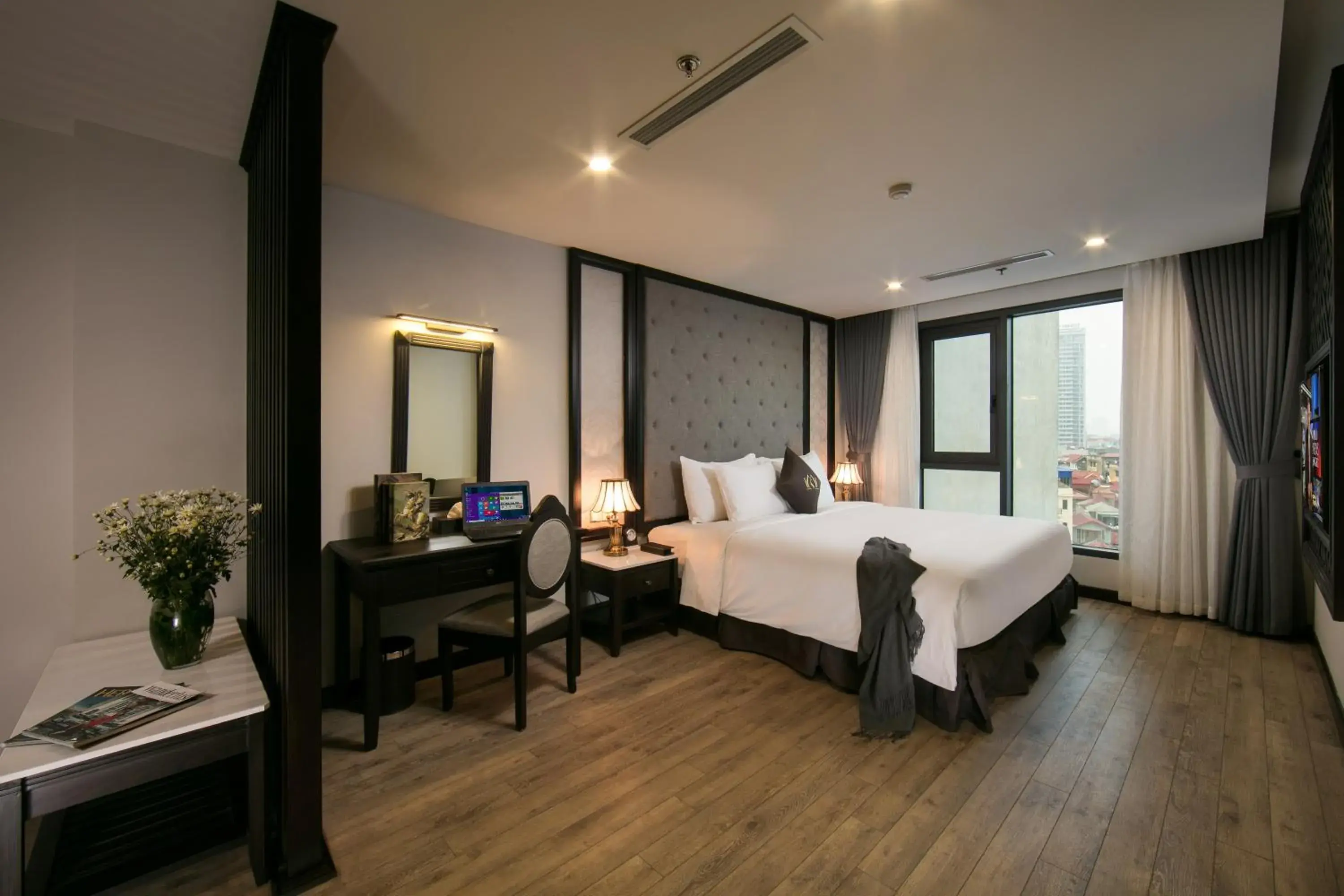 Suite with City View - single occupancy in Sen Grand Hotel & Spa managed by Sen Group Suite with City View - single occupancy in Sen Grand Hotel & Spa managed by Sen Group
