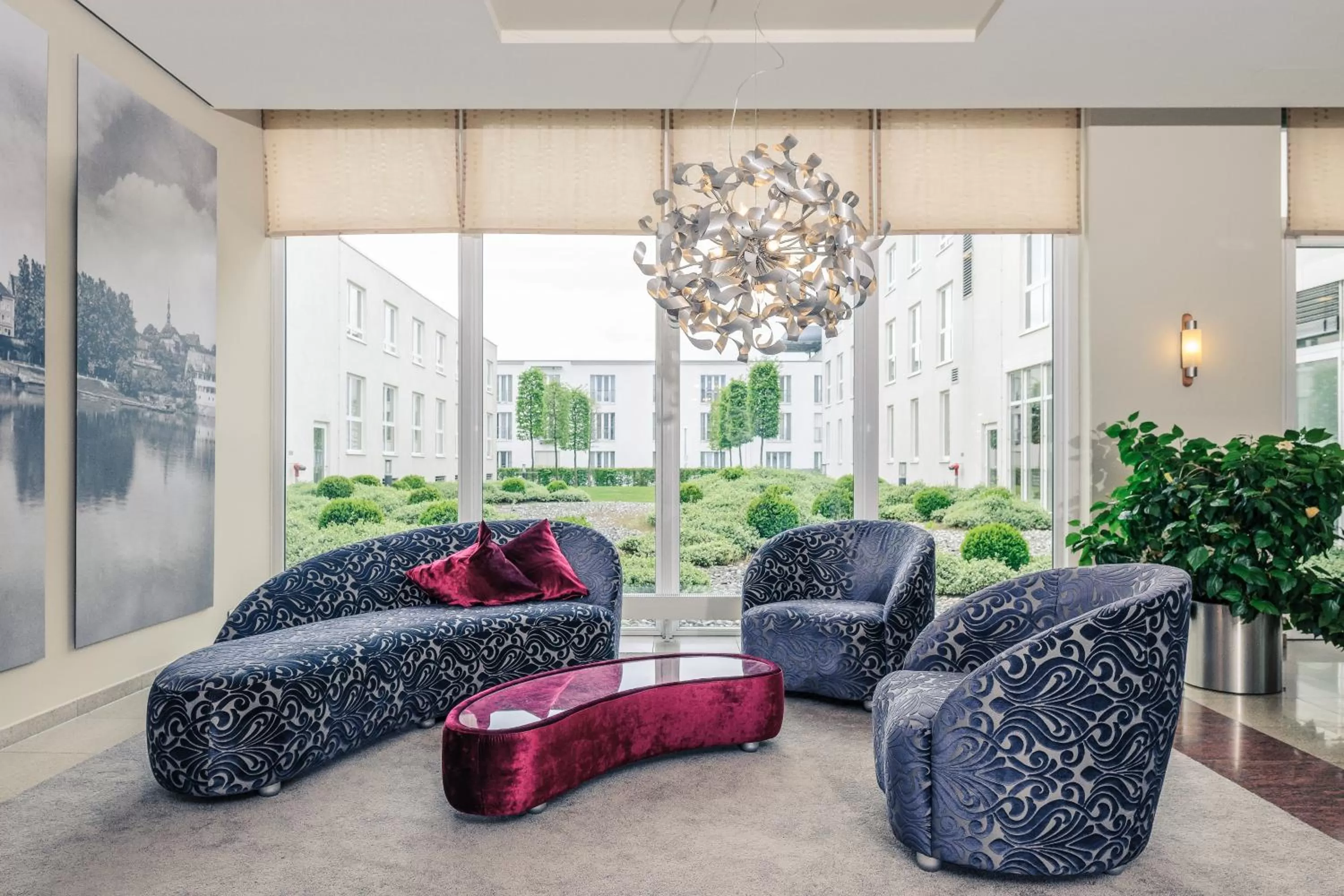 Lobby or reception in Mercure Hotel Schweinfurt Maininsel