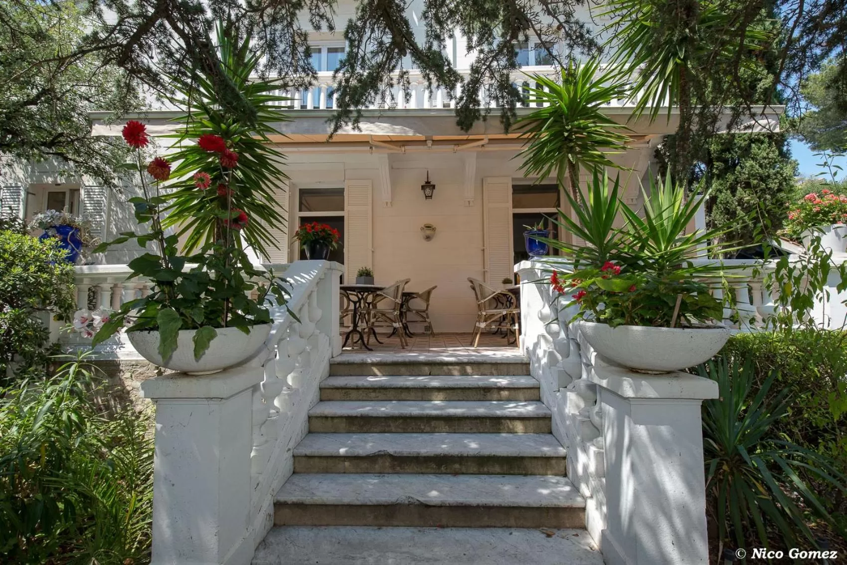 Property Building in Le Thimothée : Hôtel & Studios