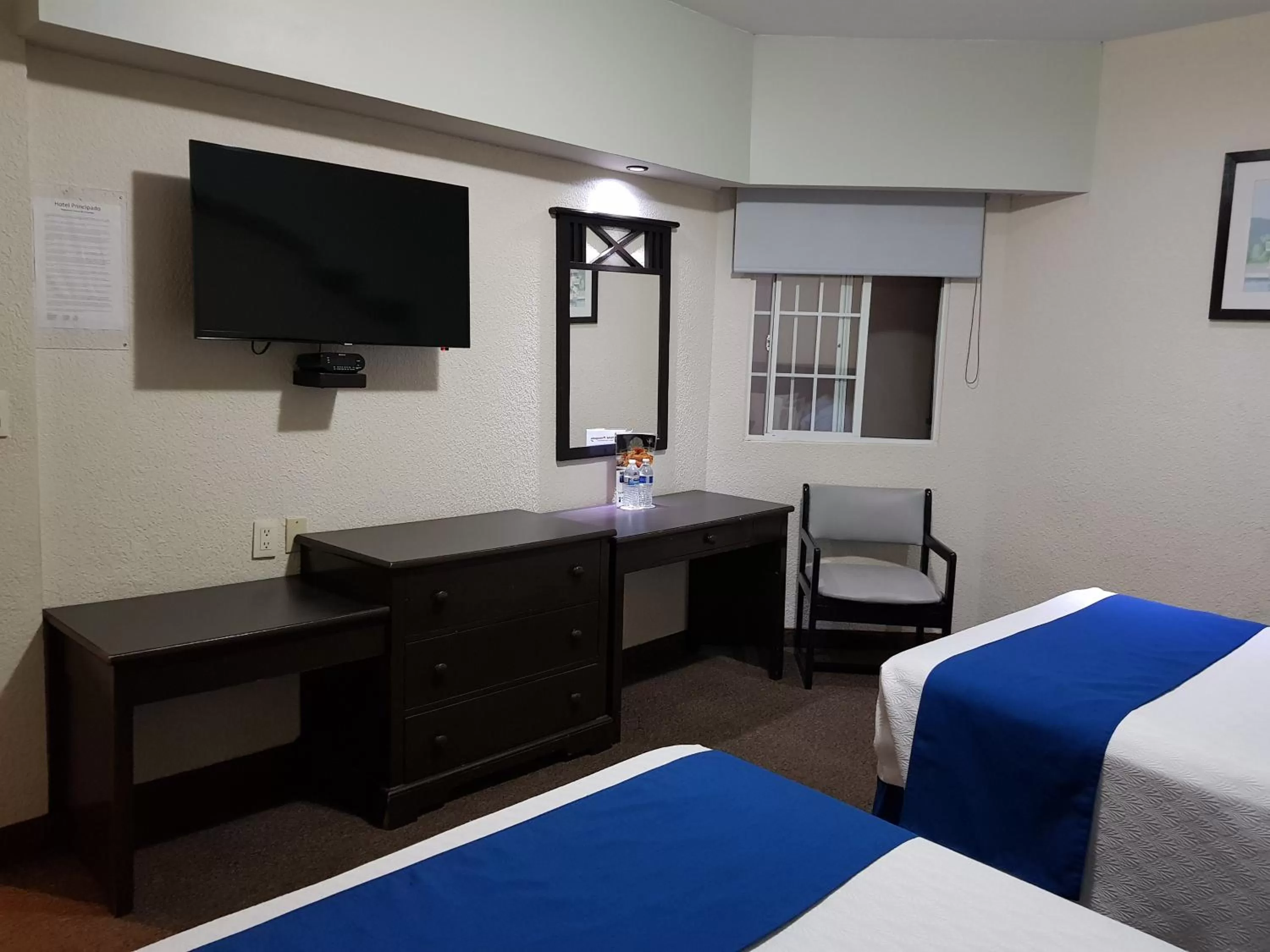 TV and multimedia, Bed in Hotel Principado Tijuana Aeropuerto