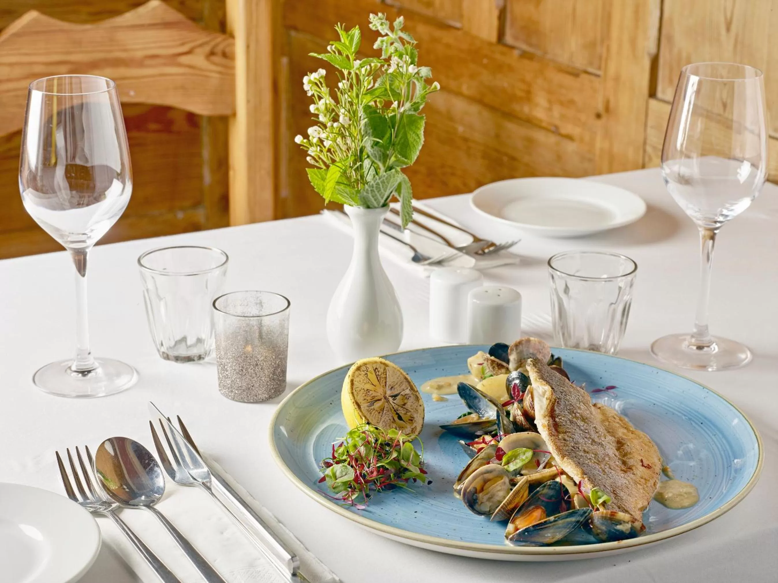 Meals in Tennant Arms Hotel