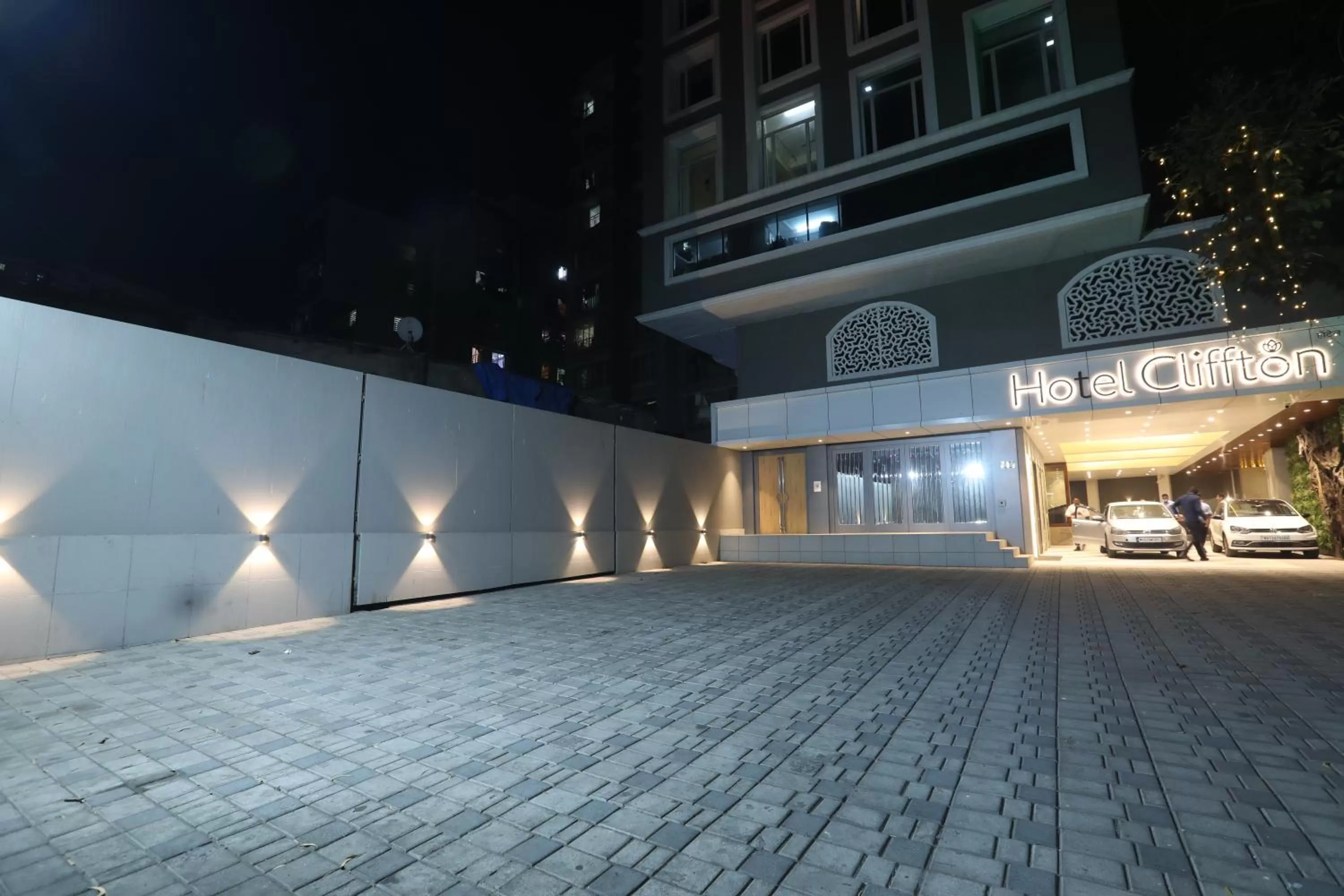 Facade/entrance in Hotel Cliffton