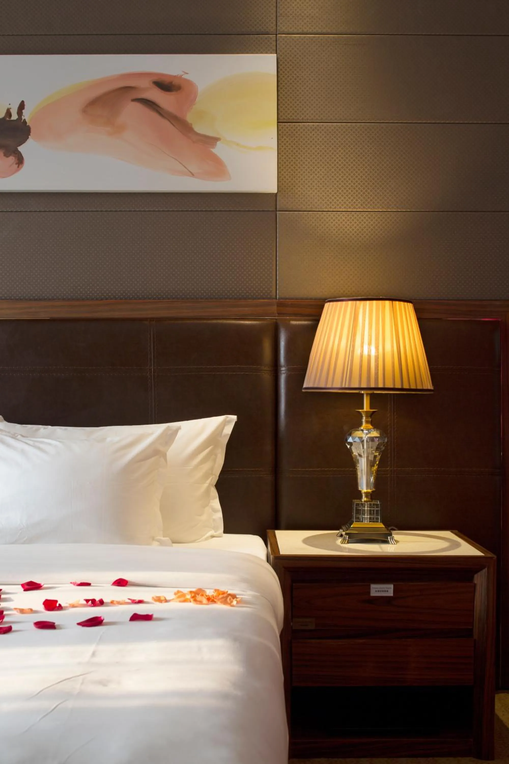 Bed in Honder International Hotel - Free shuttle bus between hotel and exhibition center during Canton Fair period