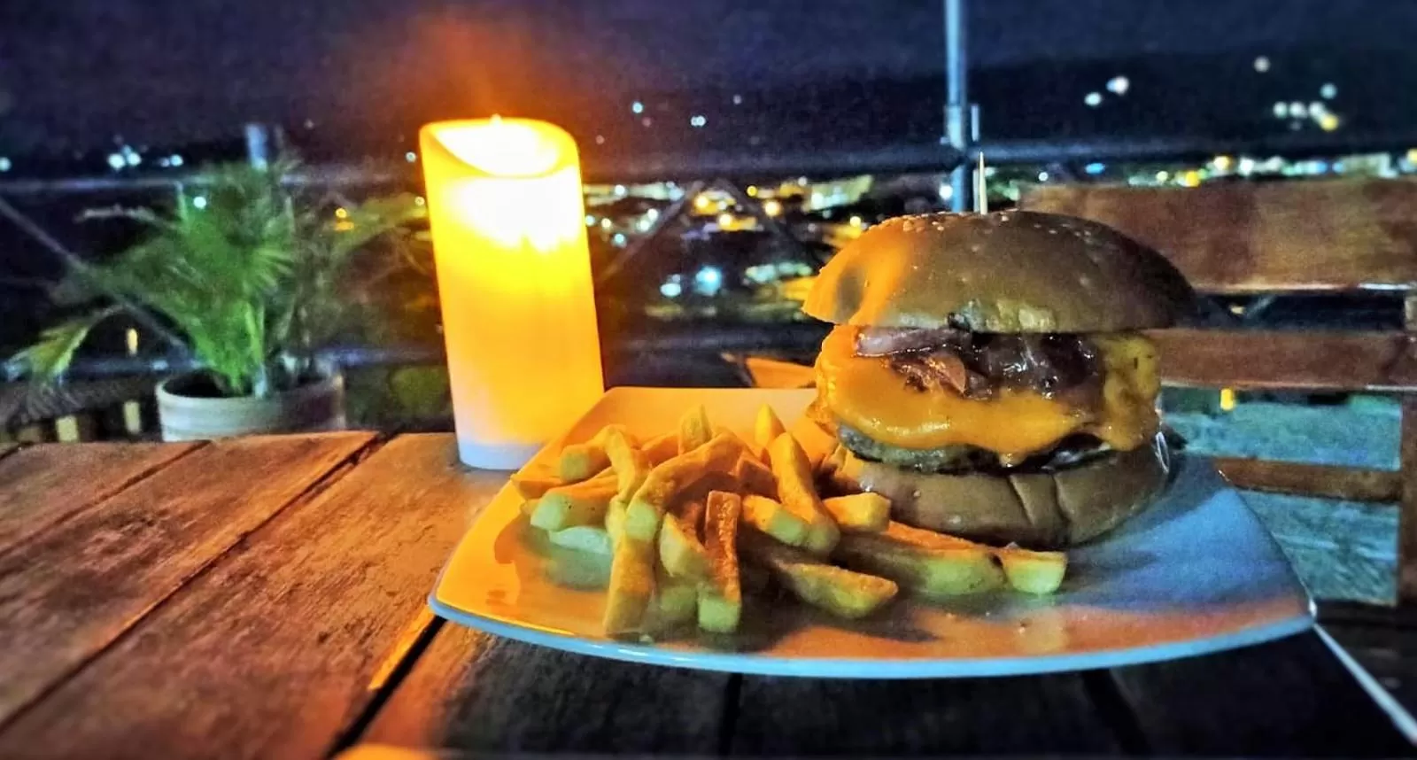 Restaurant/places to eat in Hotel Las Rocas Resort Villanueva