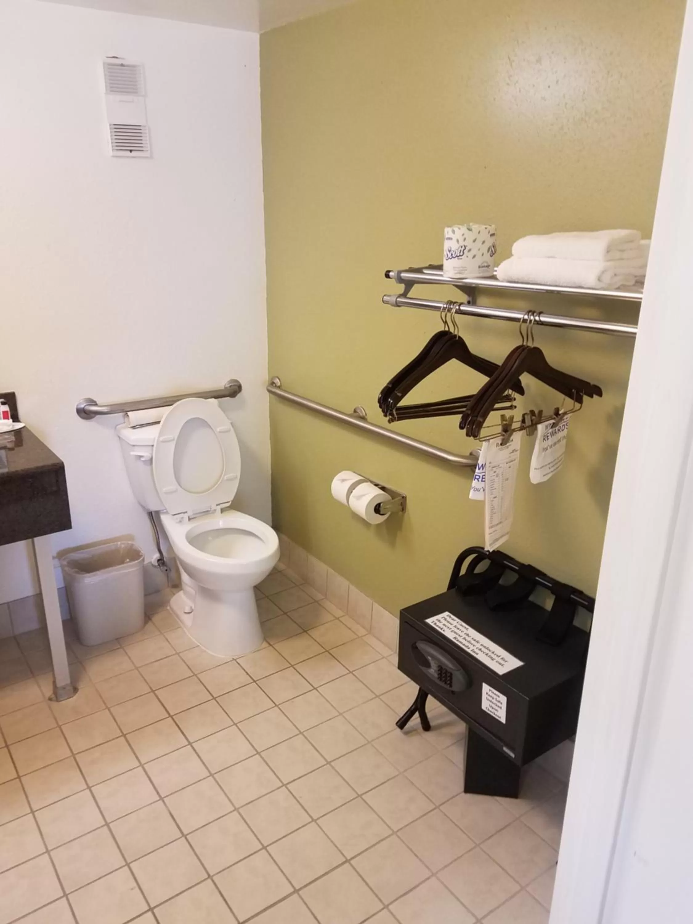 Toilet in Ramada by Wyndham Temple Terrace/Tampa North