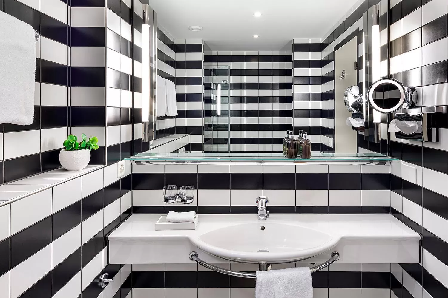 Bathroom in Opera Hotel Zürich