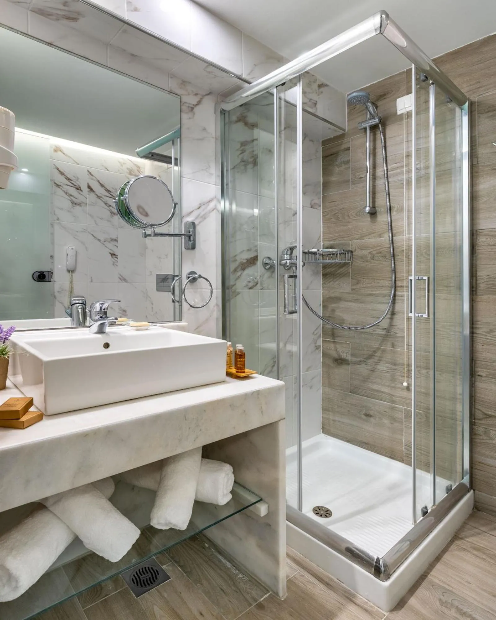 Bathroom in Mercure Rhodes Alexia Hotel & Spa