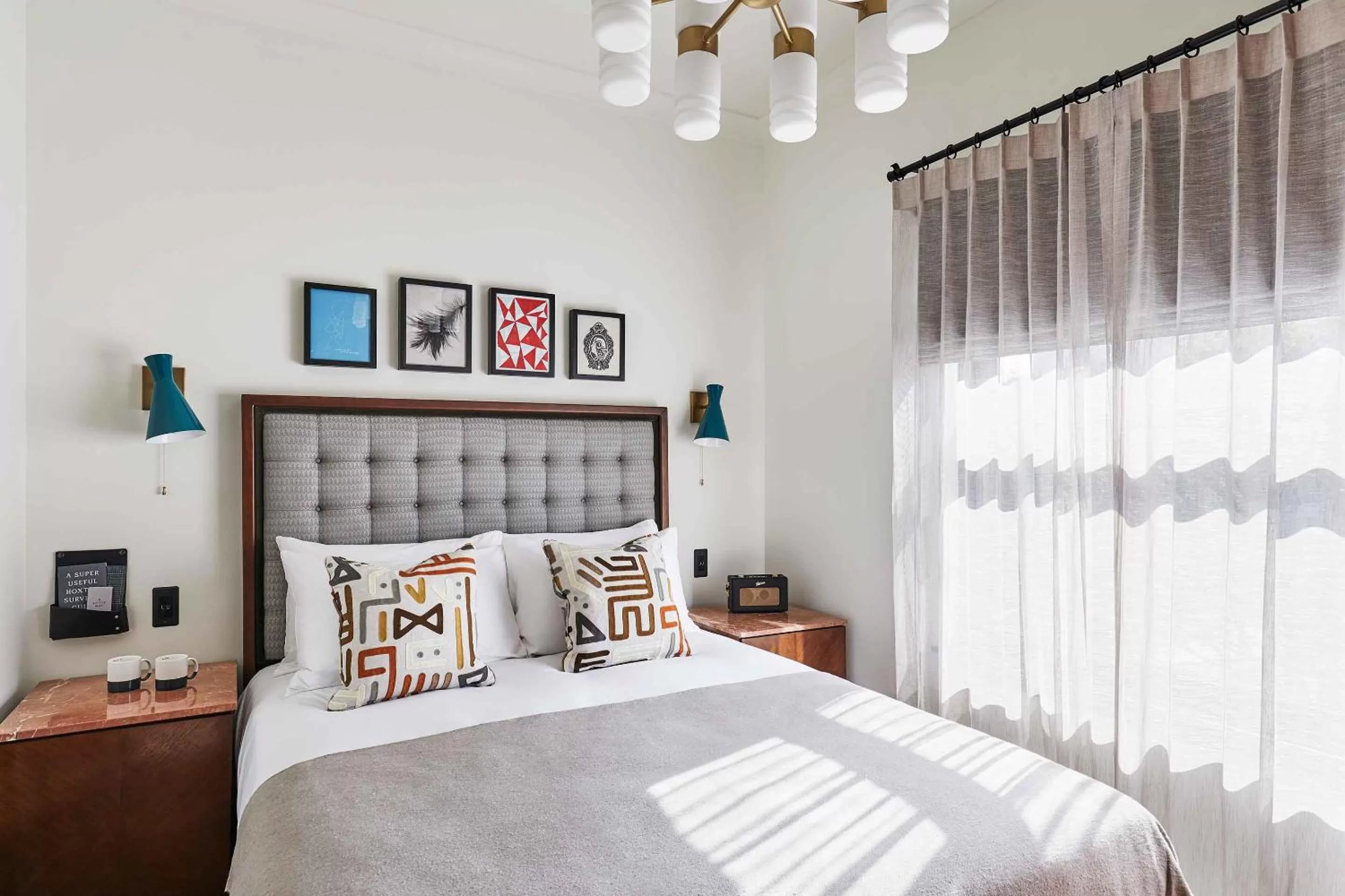 Bed in The Hoxton, Portland