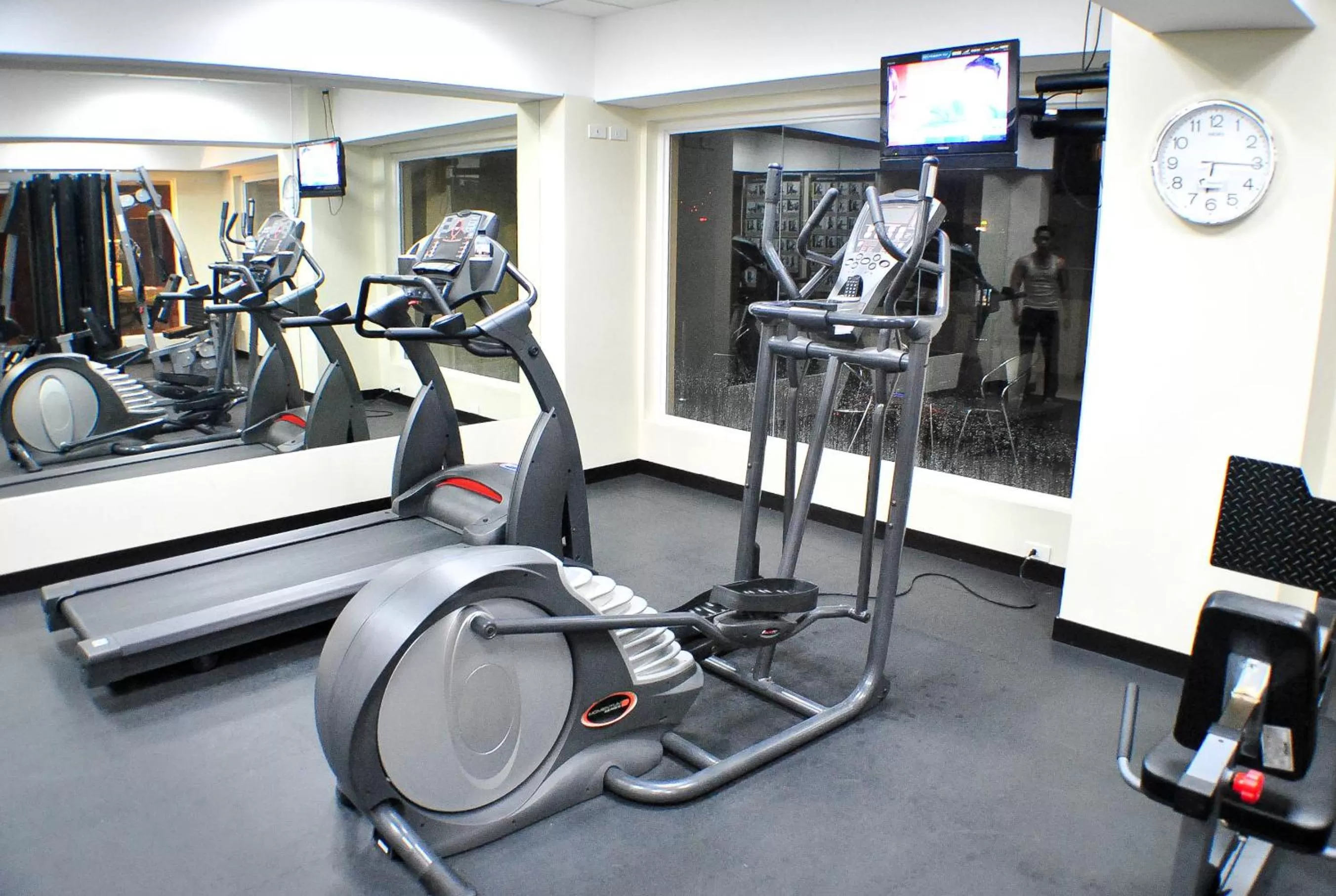 Fitness centre/facilities in Hotel Elizabeth Cebu