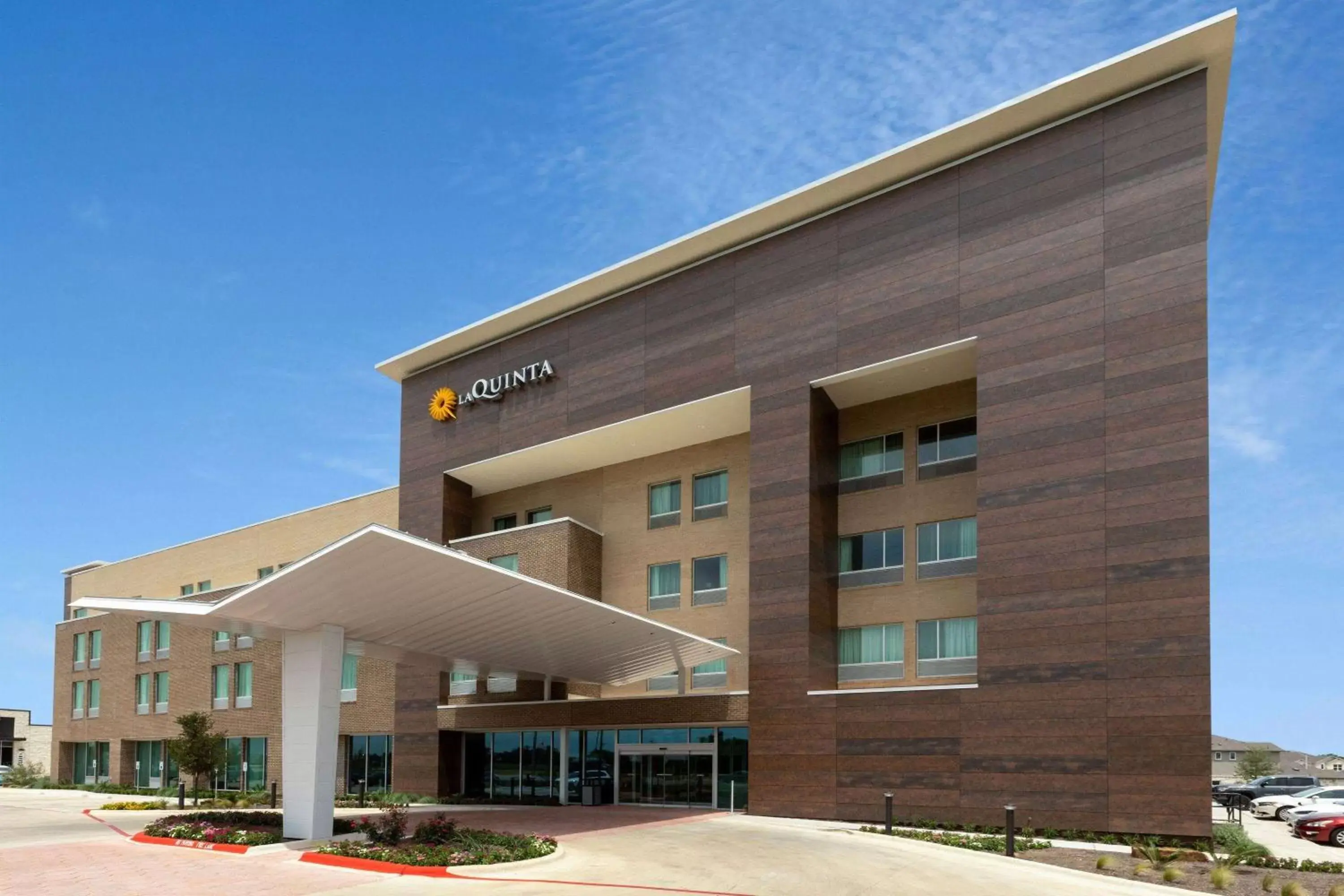 La Quinta Inn & Suites by Wyndham Round Rock near Kalahari La Quinta Inn & Suites by Wyndham Round Rock near Kalahari