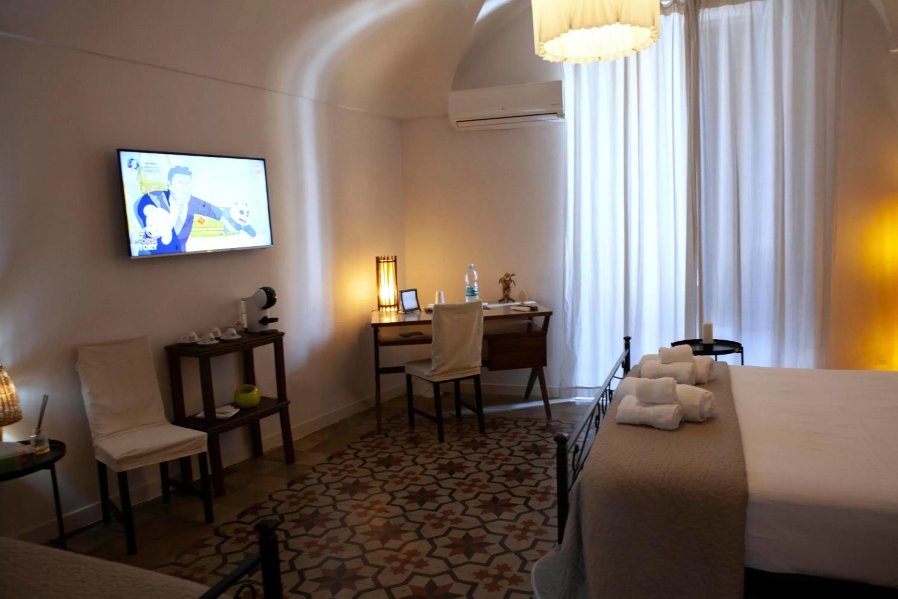 Bedroom, Bed in Jasper B&B