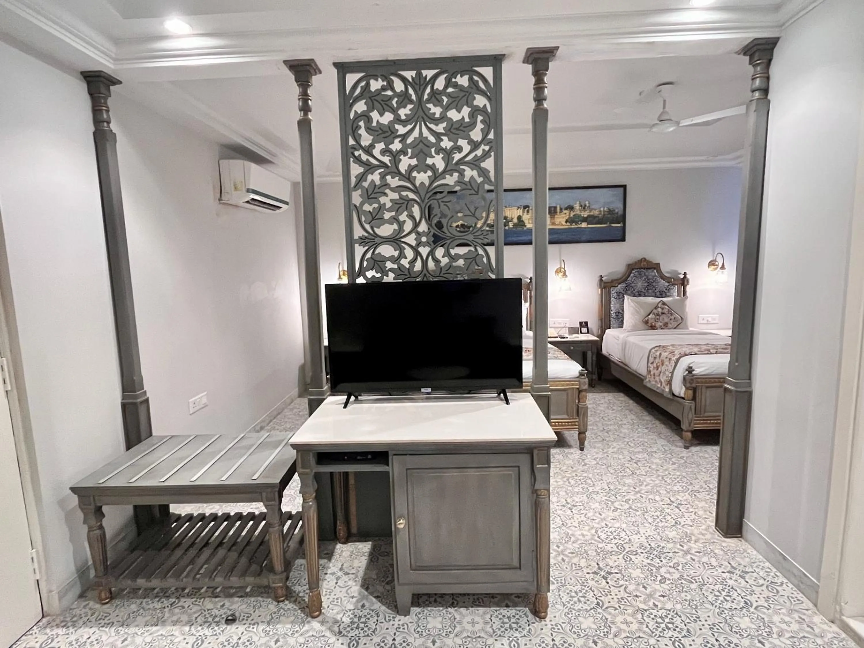 Bedroom, Bed in Ratnawali – A Vegetarian Heritage Hotel